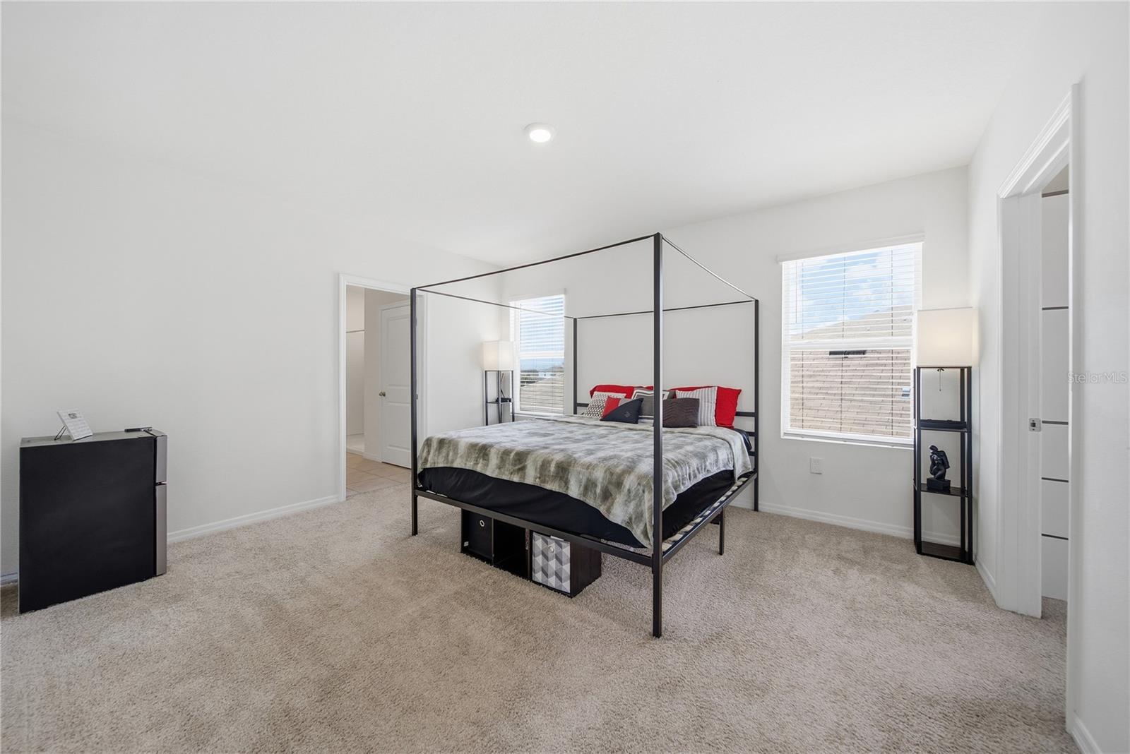 10885 PENNY GALE LOOP