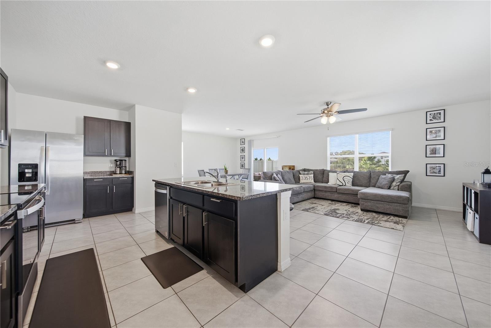 10885 PENNY GALE LOOP