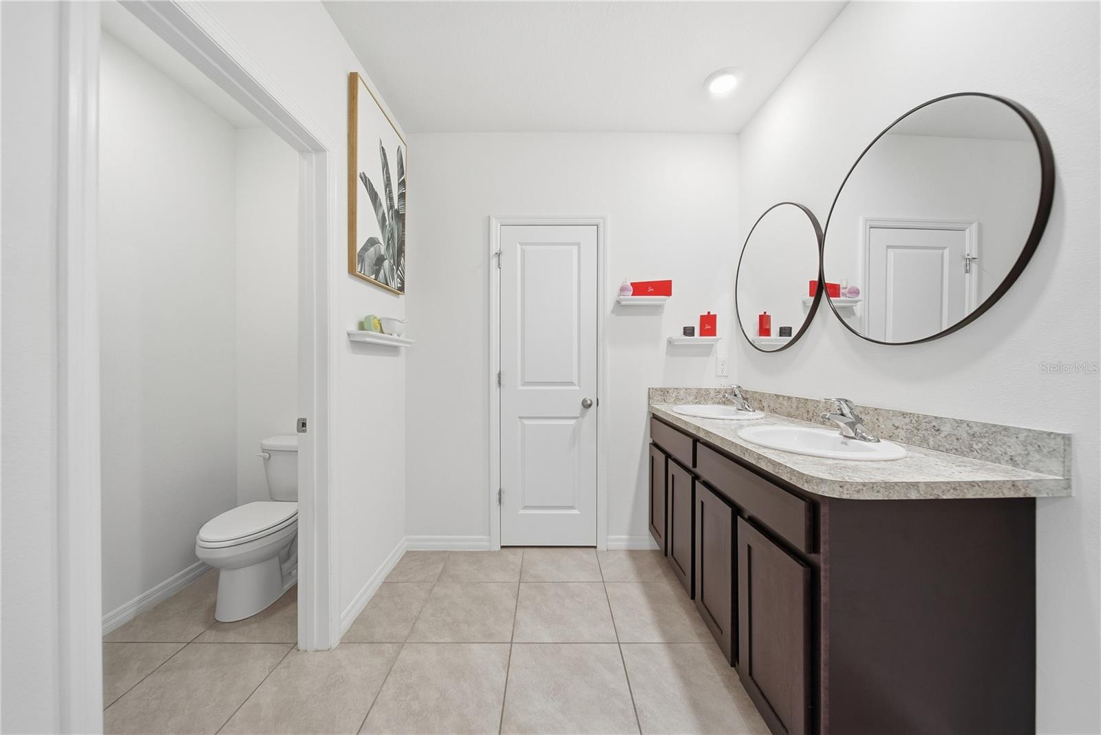10885 PENNY GALE LOOP