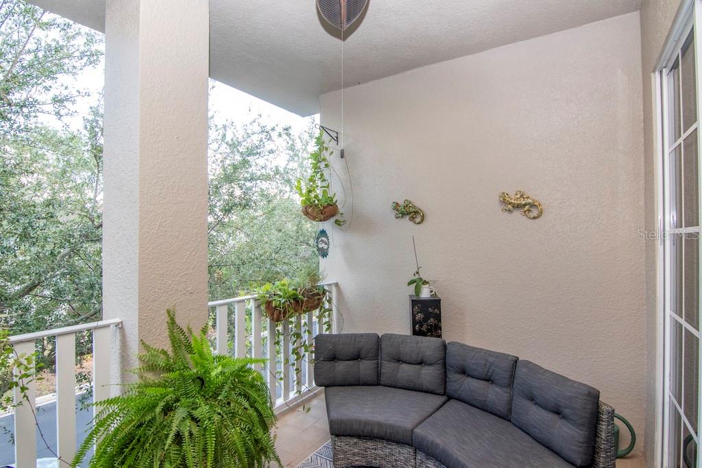 5919 BOWEN DANIEL DR #103