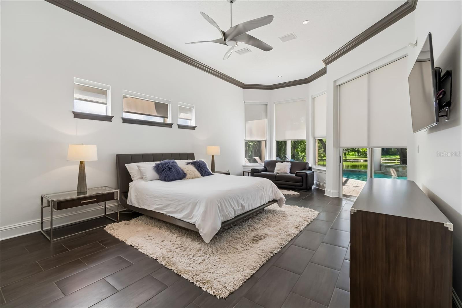 17008 MADRES DE AVILA