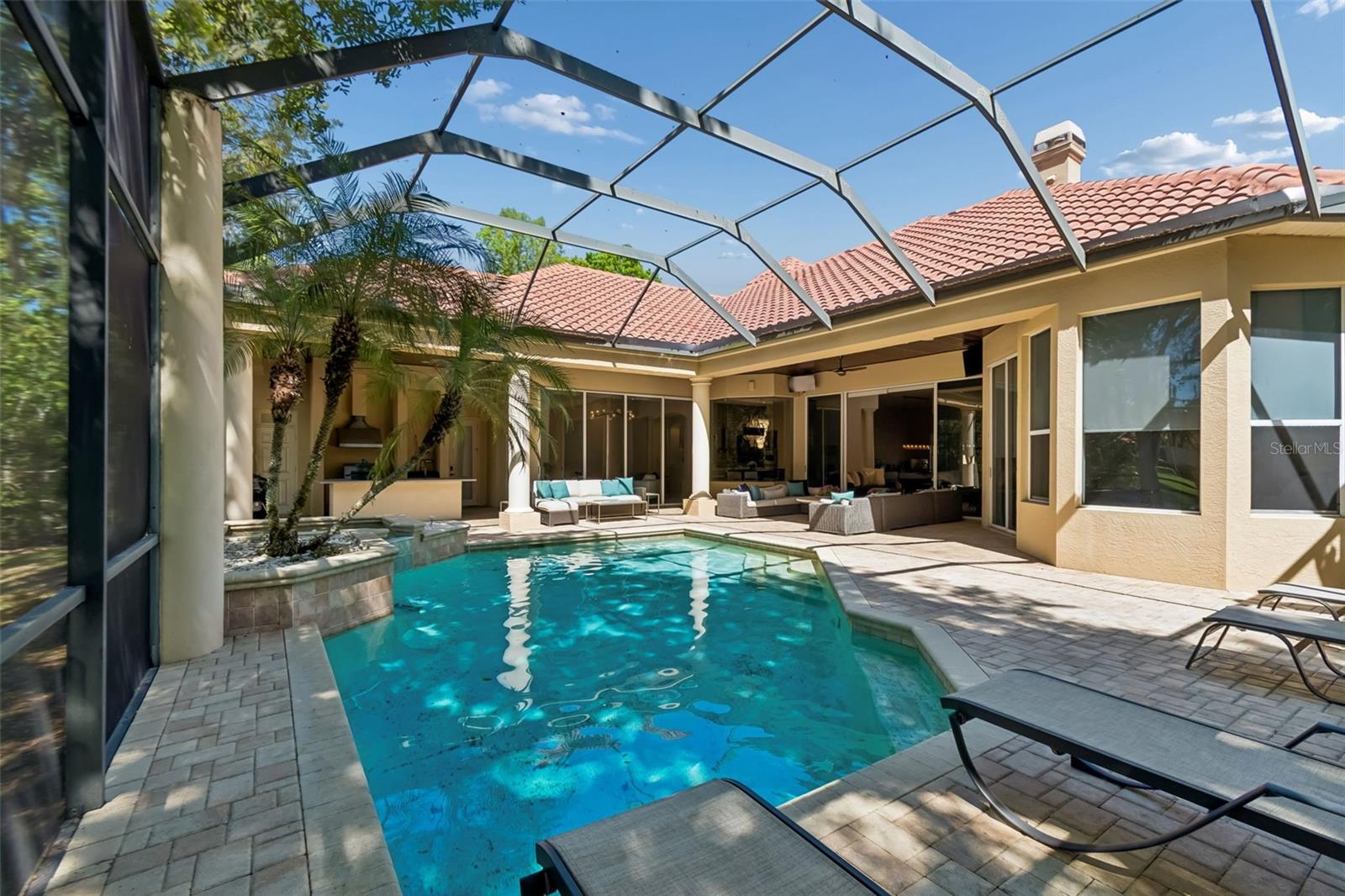 17008 MADRES DE AVILA