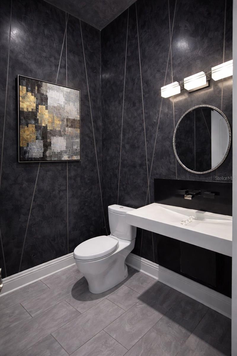 17008 MADRES DE AVILA