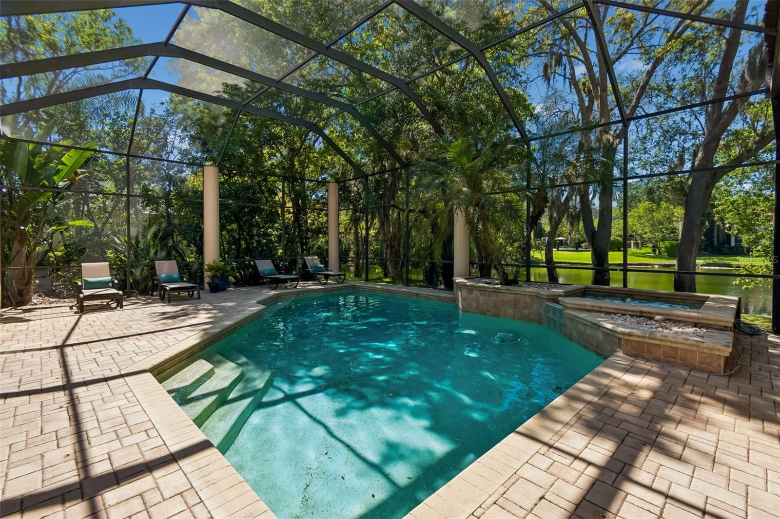 17008 MADRES DE AVILA