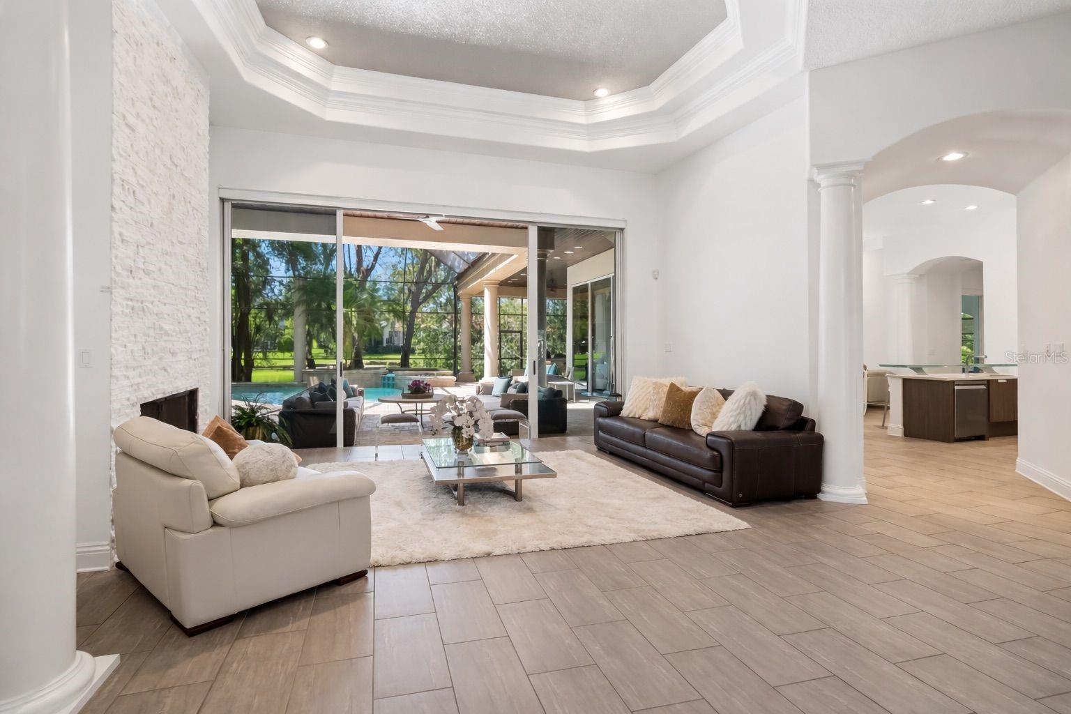 17008 MADRES DE AVILA