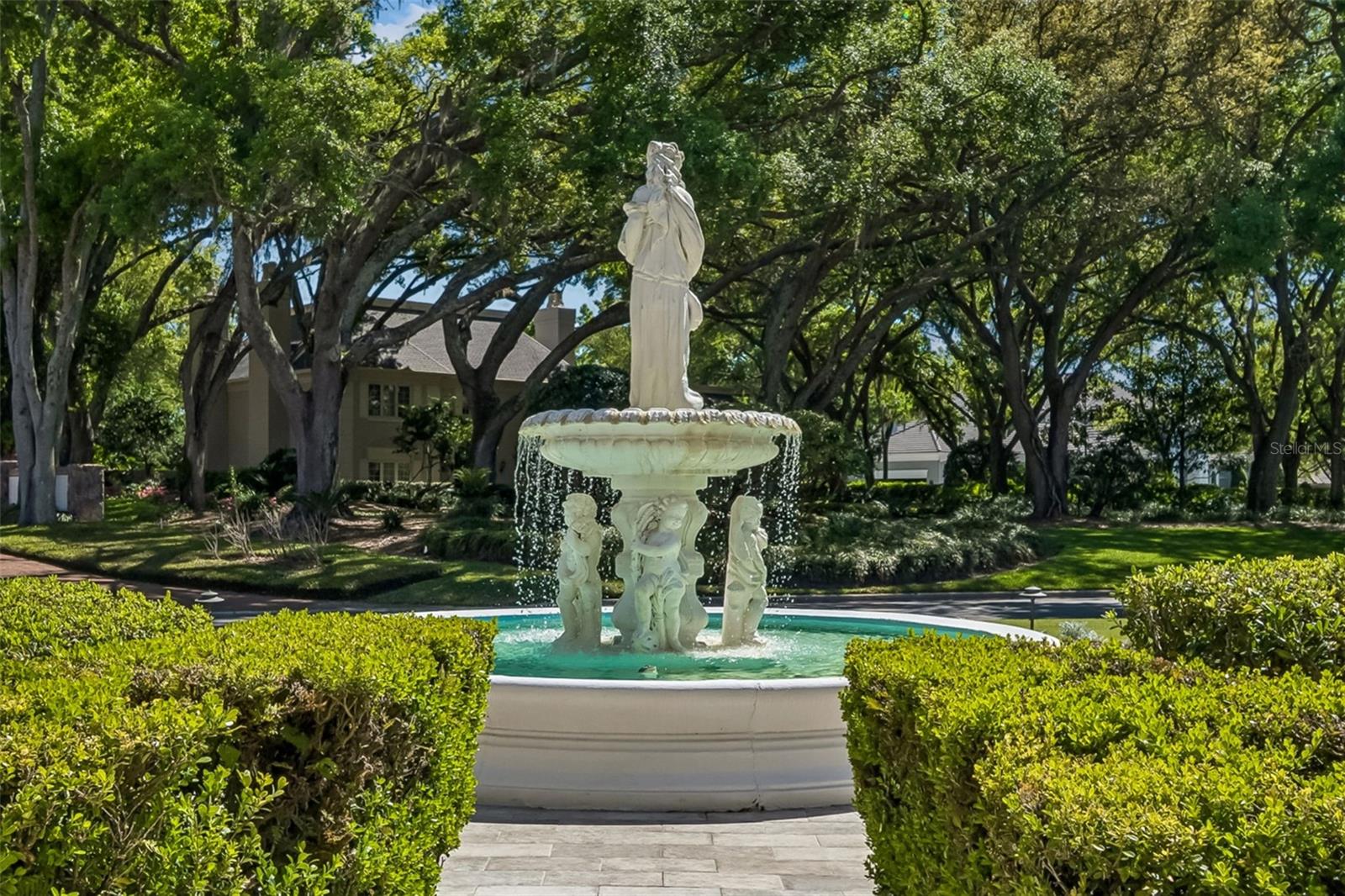 17008 MADRES DE AVILA