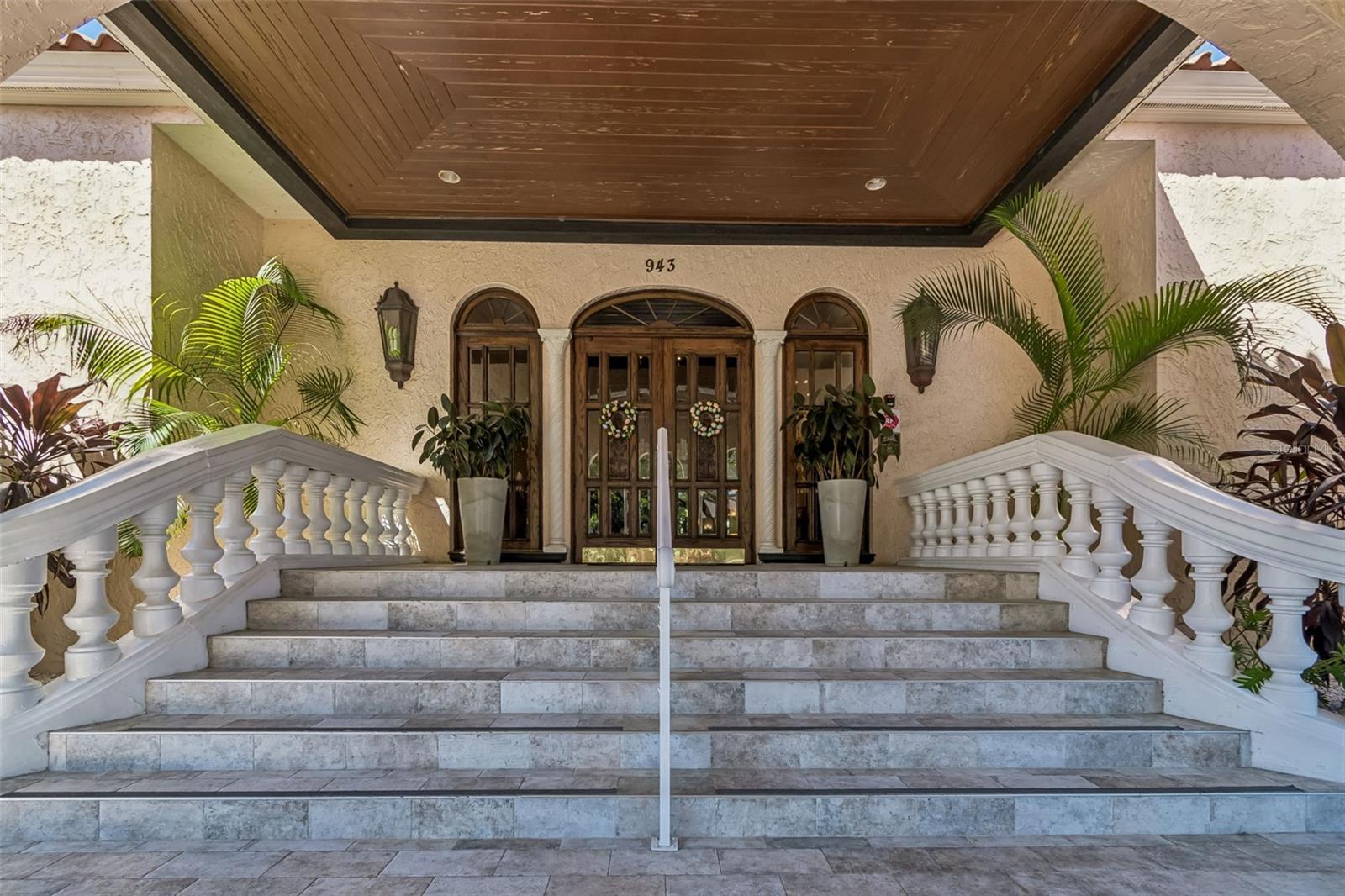 17008 MADRES DE AVILA