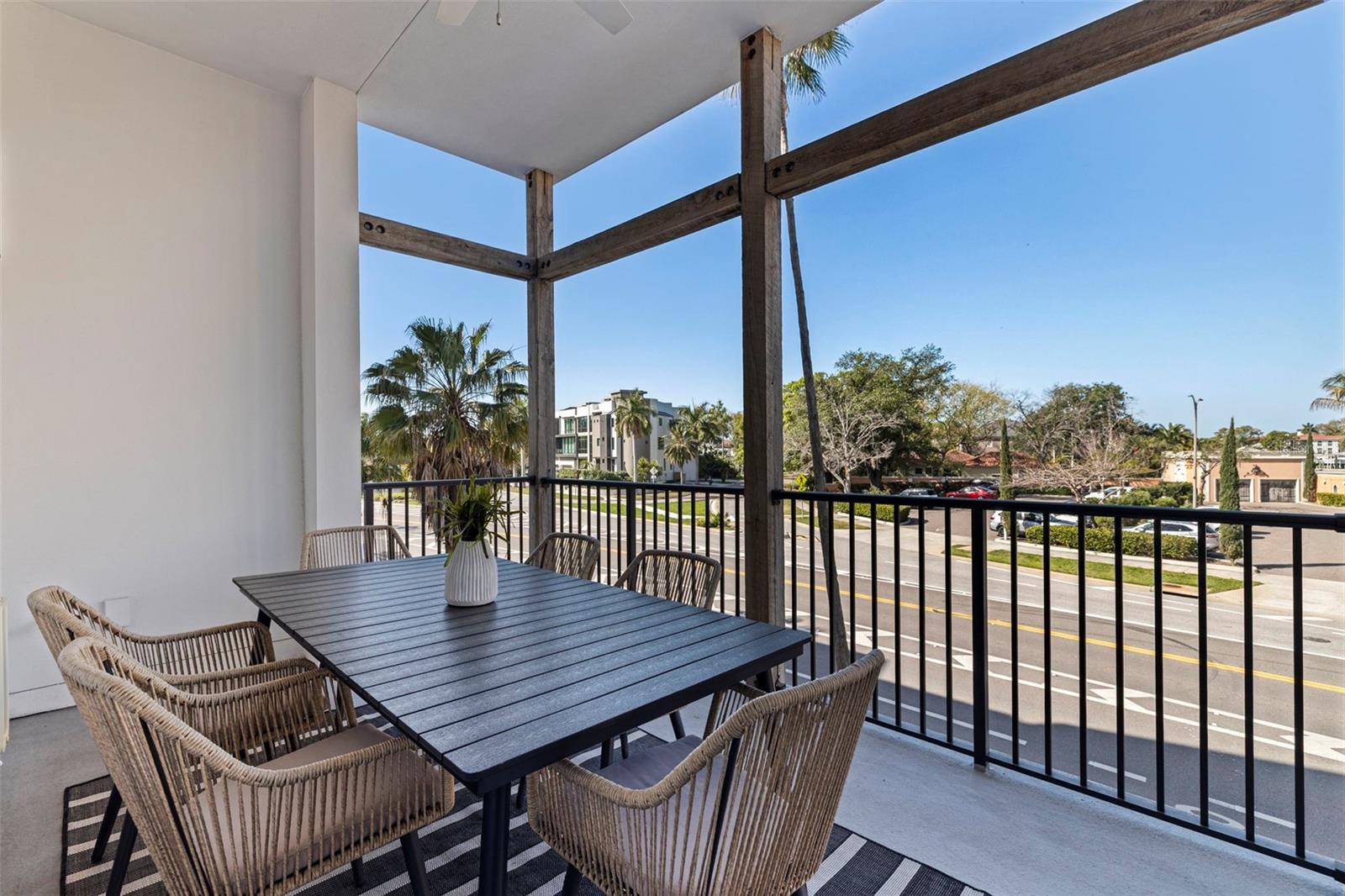 91 DAVIS BLVD #201