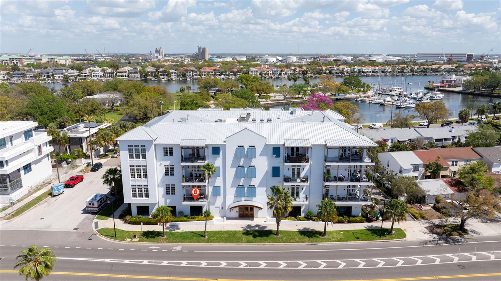91 DAVIS BLVD #201