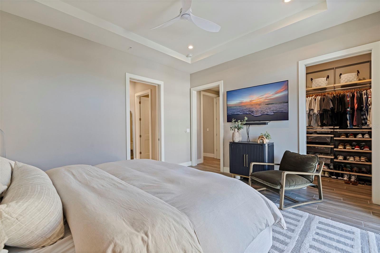 91 DAVIS BLVD #201