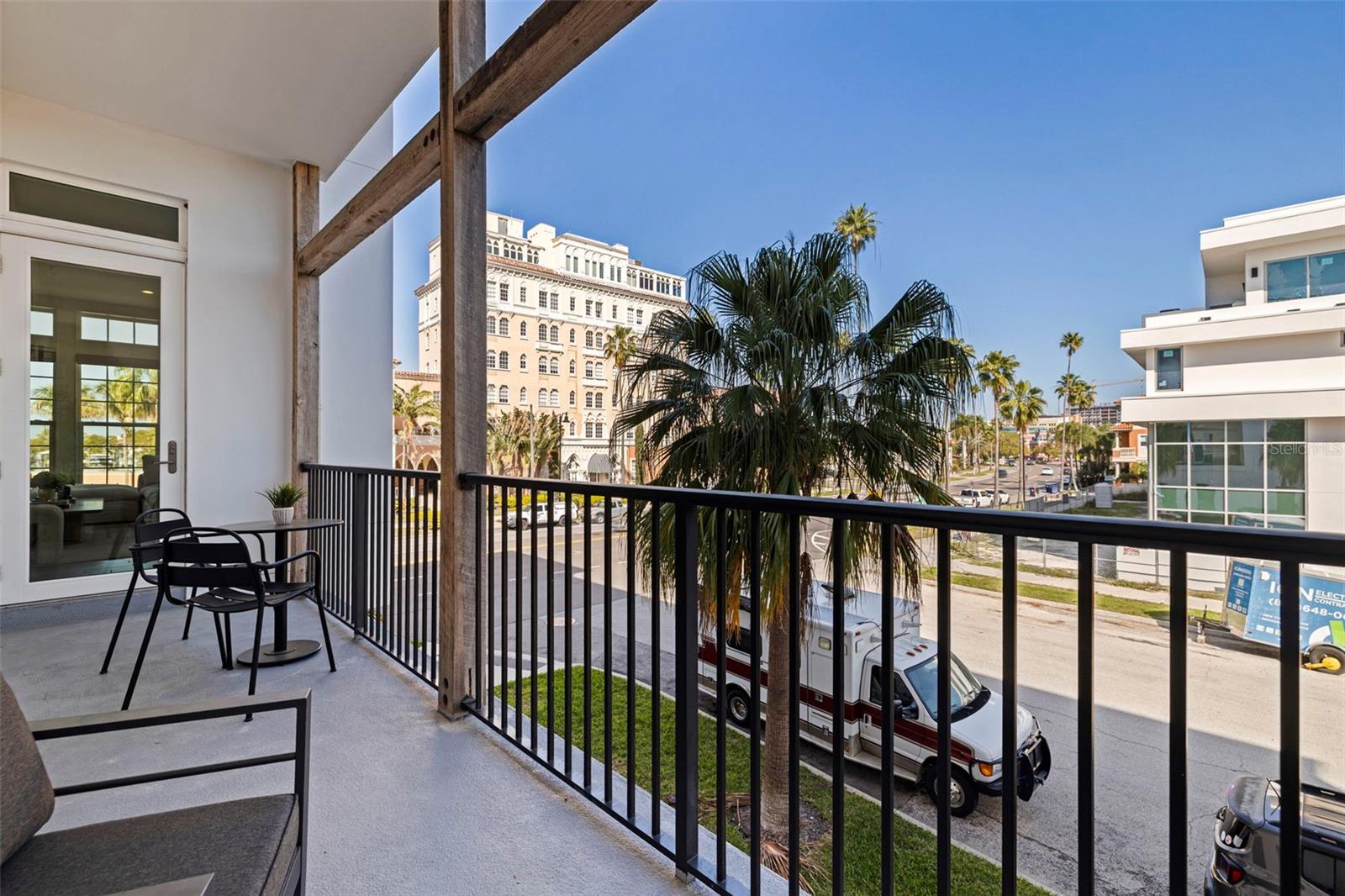 91 DAVIS BLVD #201