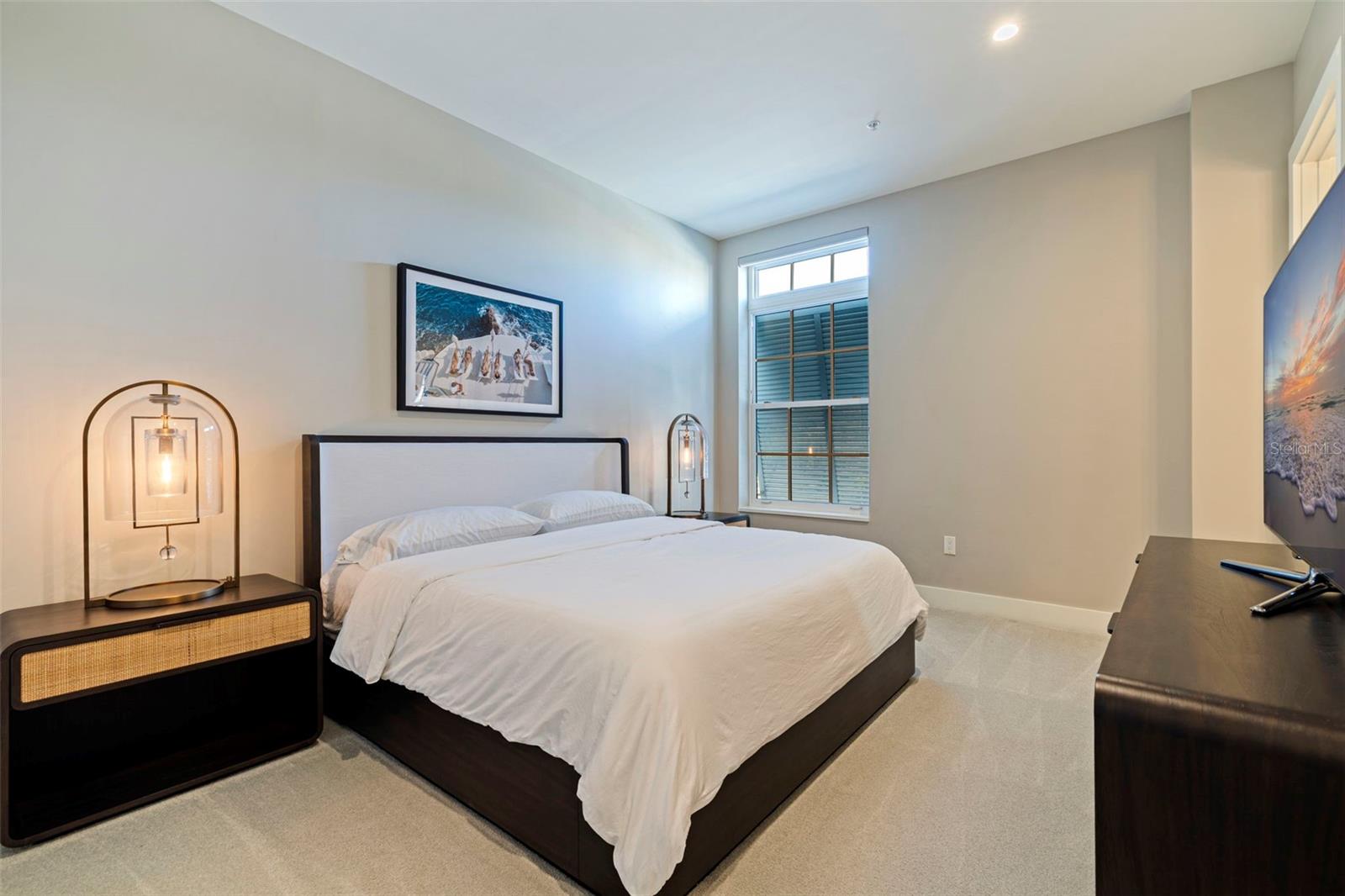 91 DAVIS BLVD #201