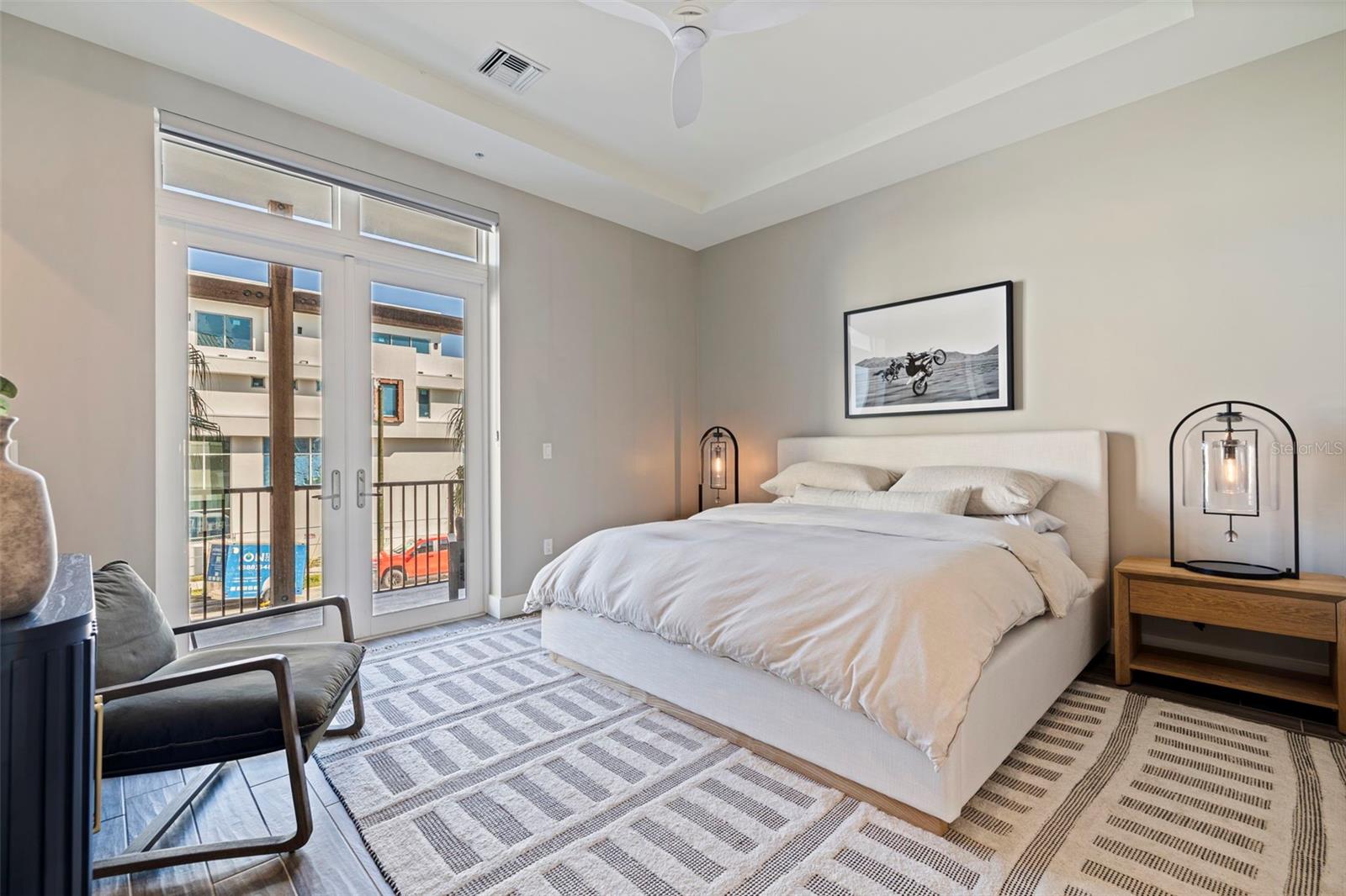 91 DAVIS BLVD #201