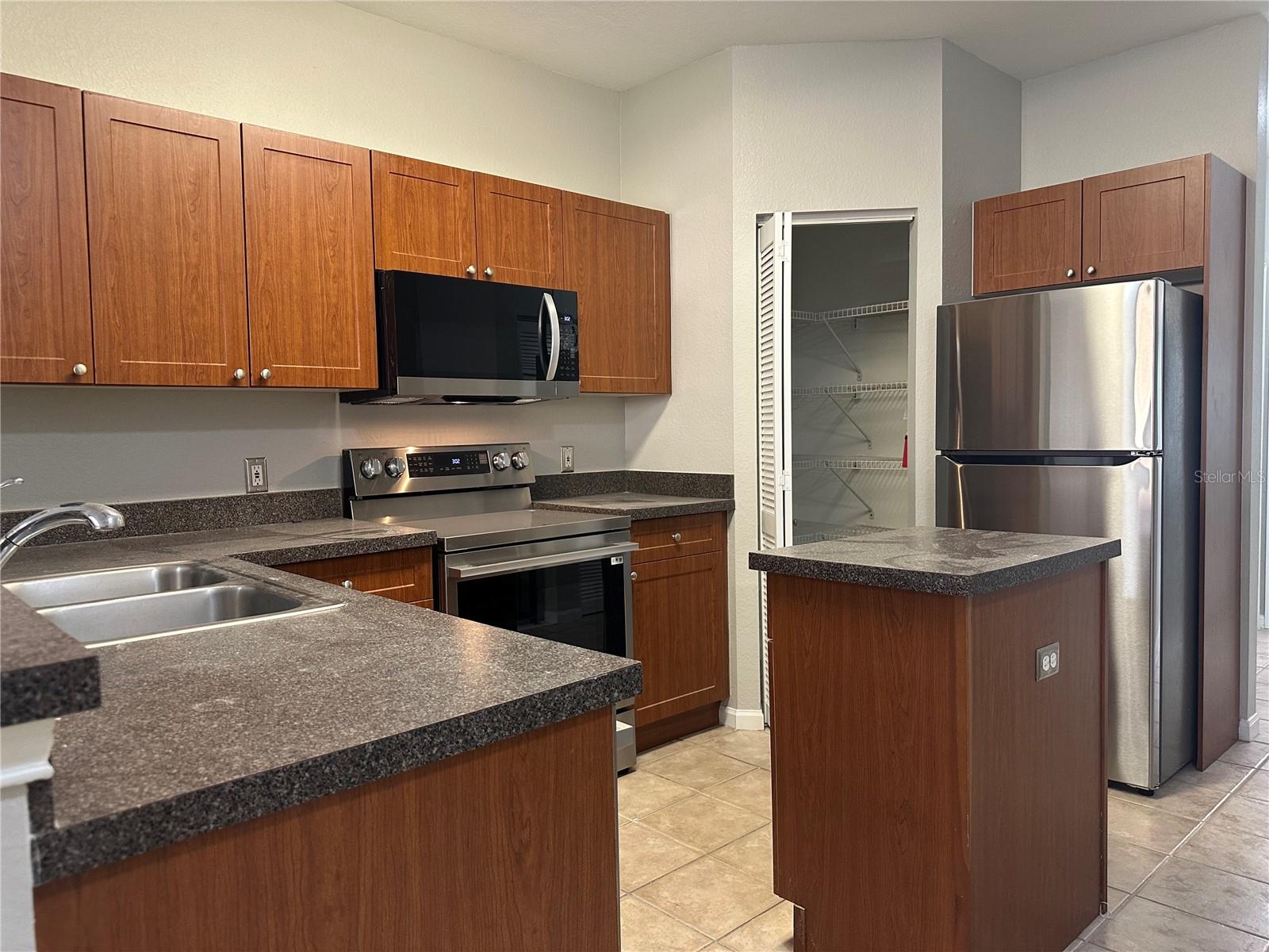 2151 CHIANTI PL #12-012