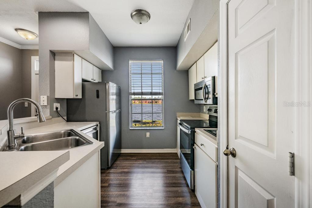 9552 LAKE CHASE ISLAND WAY #9552