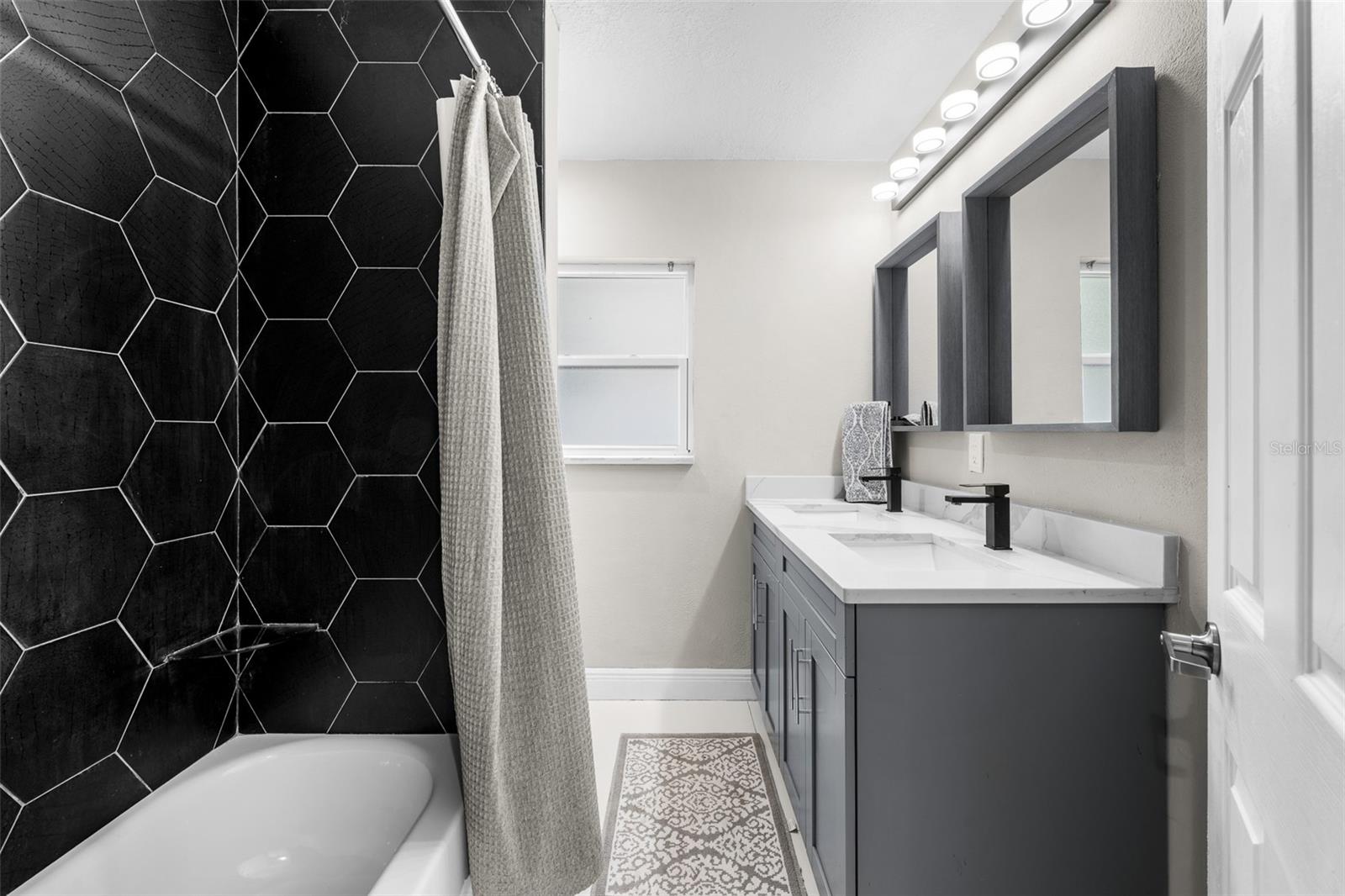 3301 W BALLAST POINT BLVD