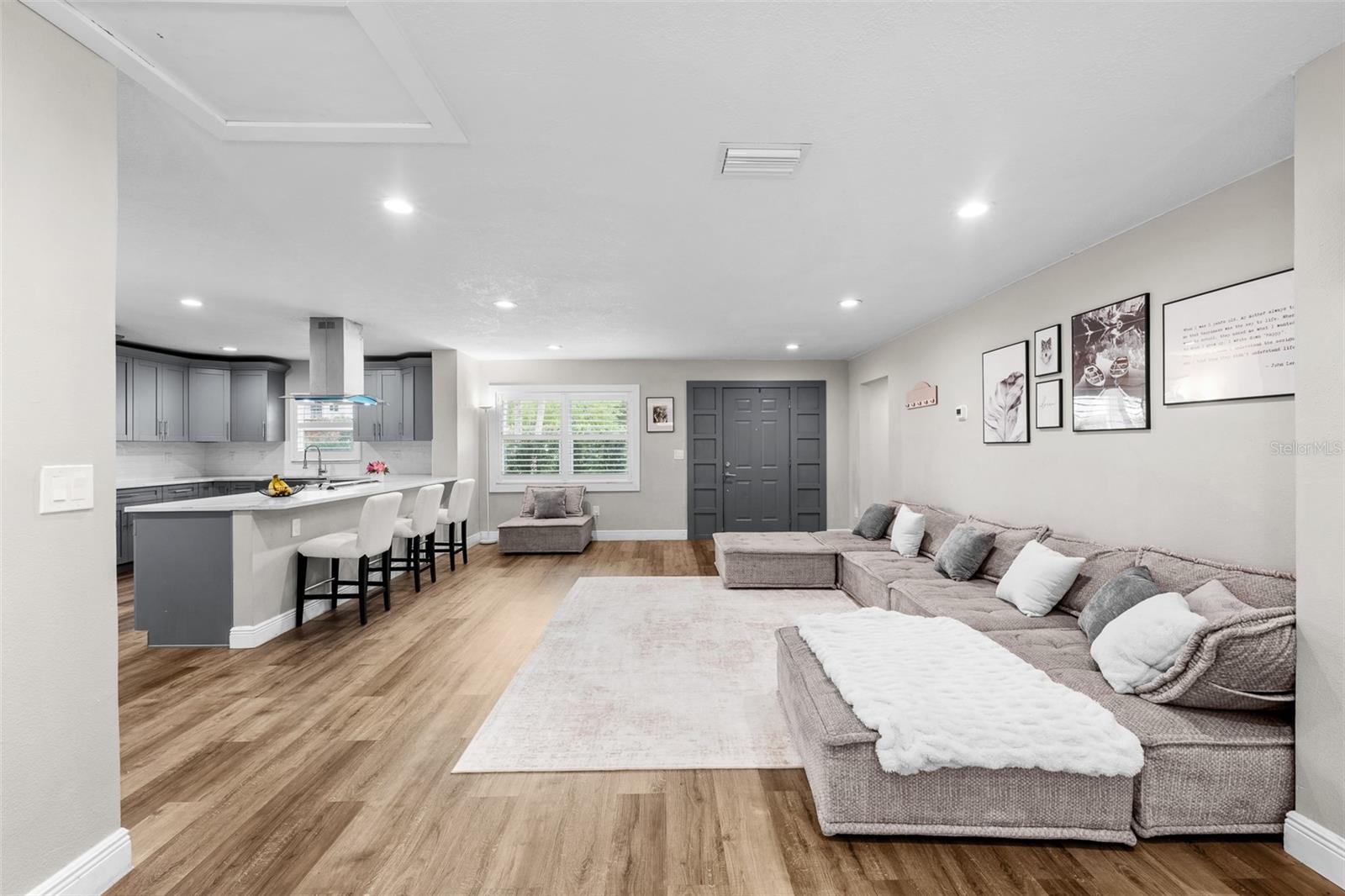 3301 W BALLAST POINT BLVD