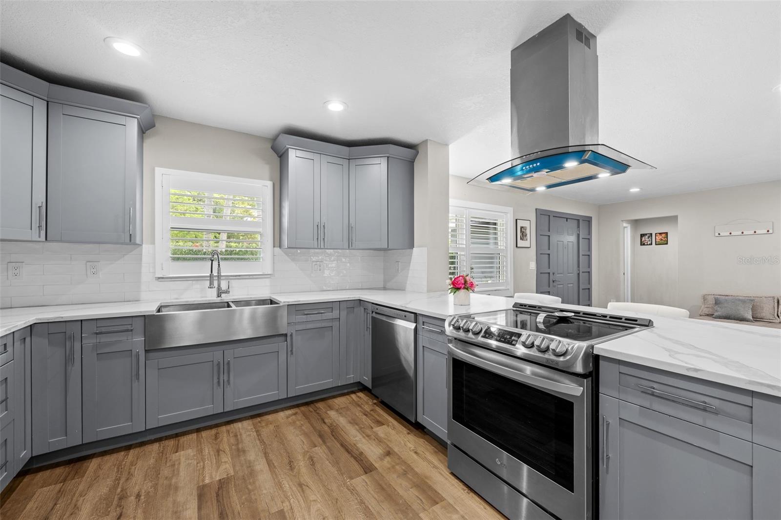 3301 W BALLAST POINT BLVD