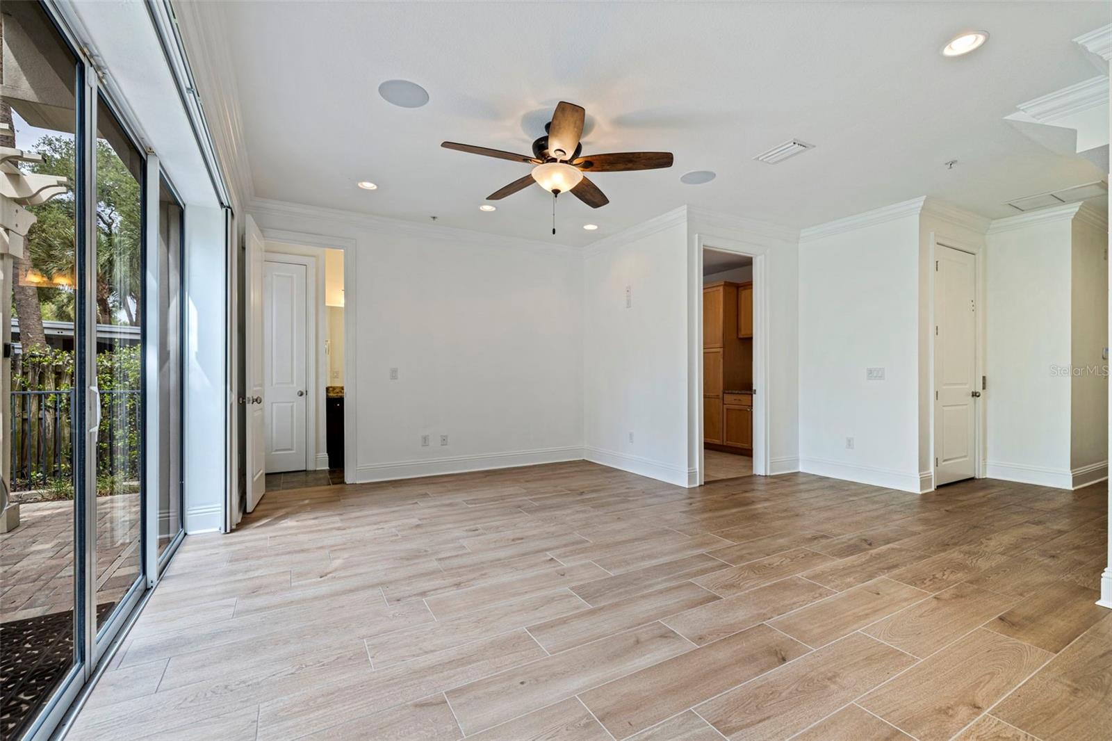 2602 W DE LEON ST #4