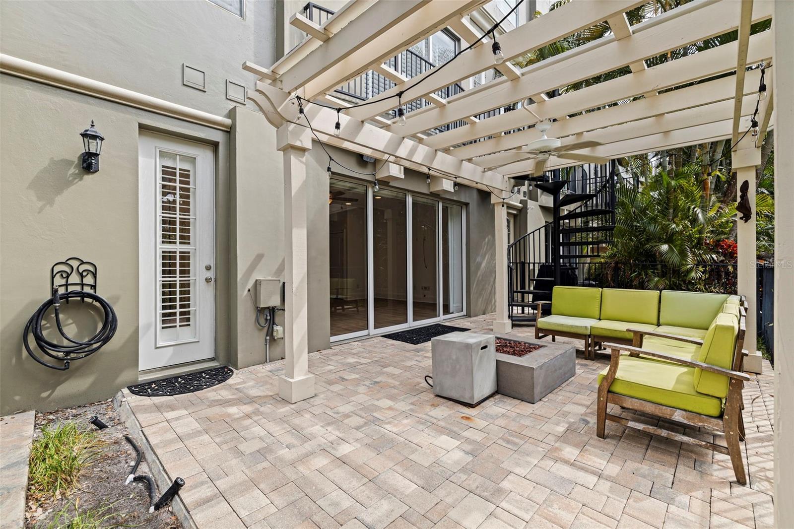 2602 W DE LEON ST #4