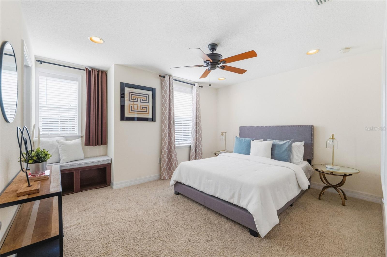 4527 SCARLET LOOP