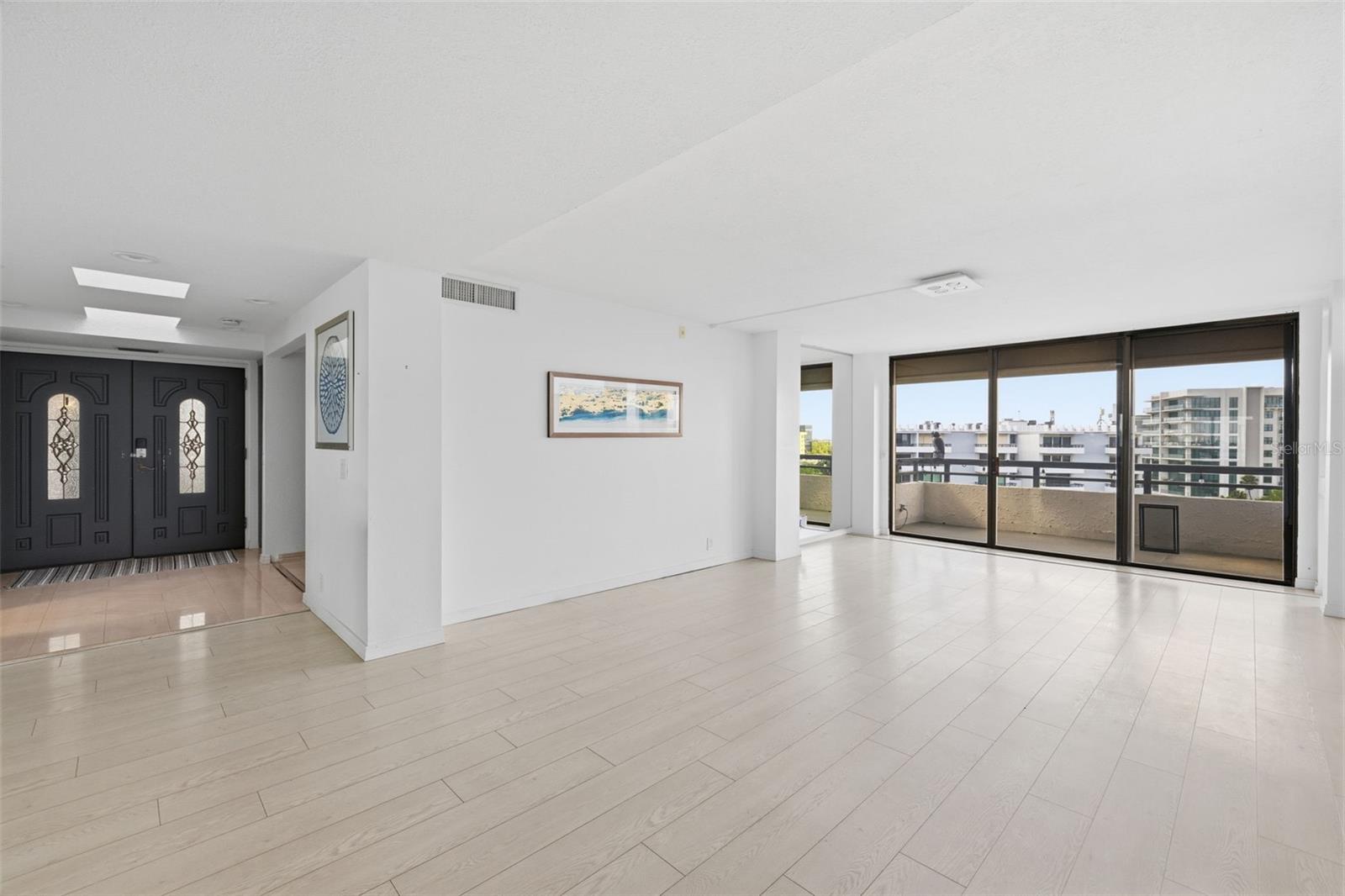 5700 MARINER ST #801E