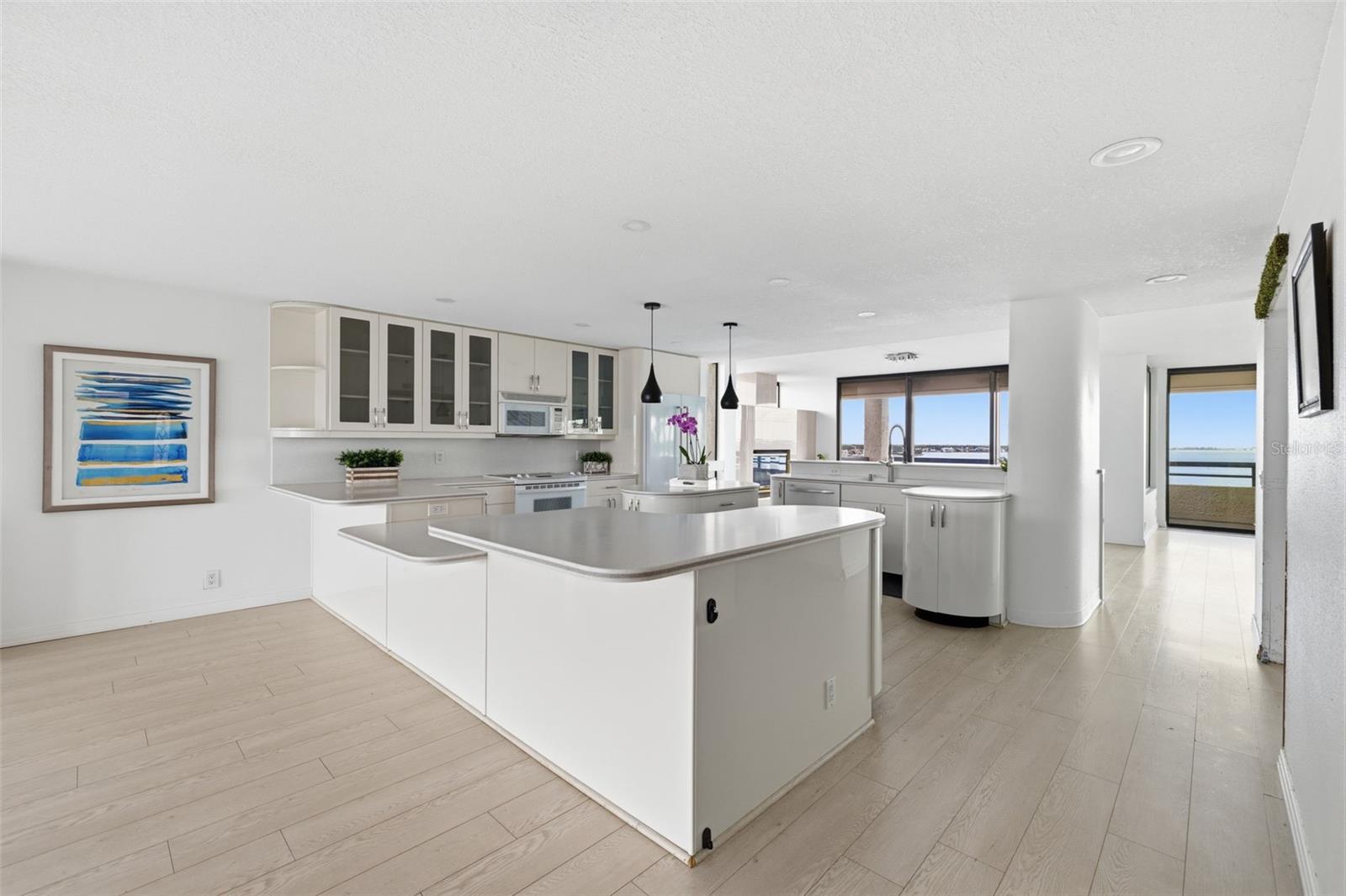 5700 MARINER ST #801E