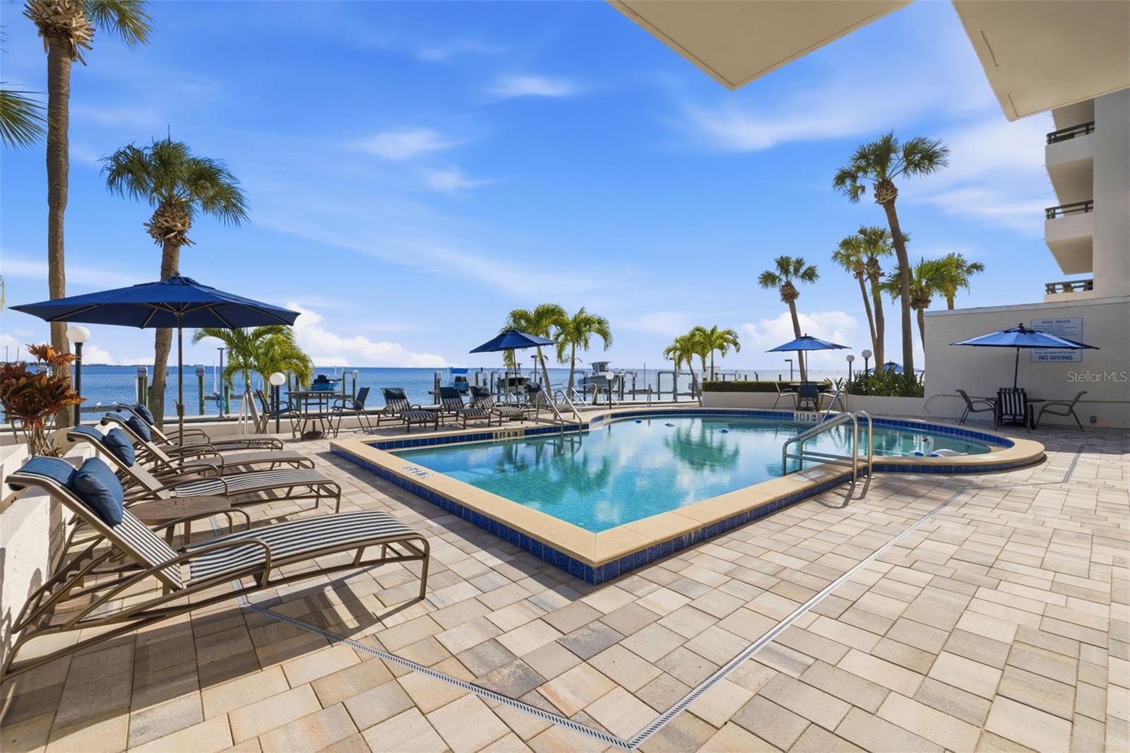 5700 MARINER ST #801E