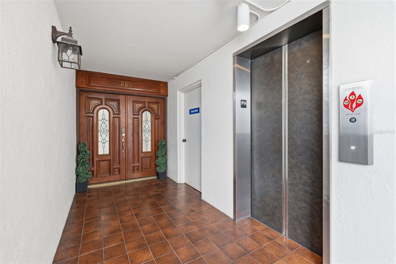 5700 MARINER ST #801E