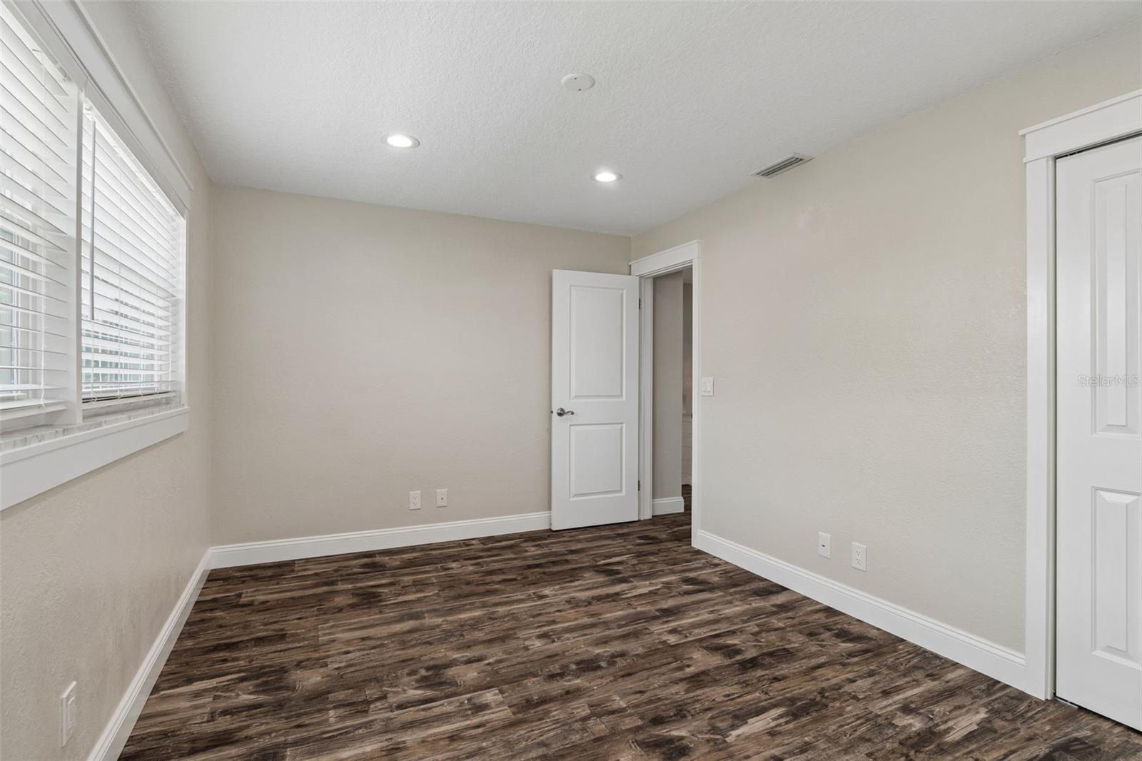 13548 BELLEWOOD AVE