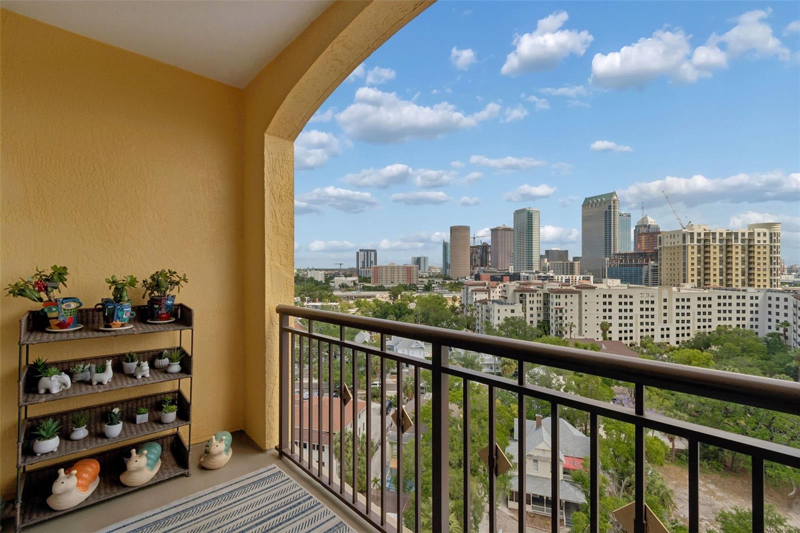 345 BAYSHORE BLVD #1206