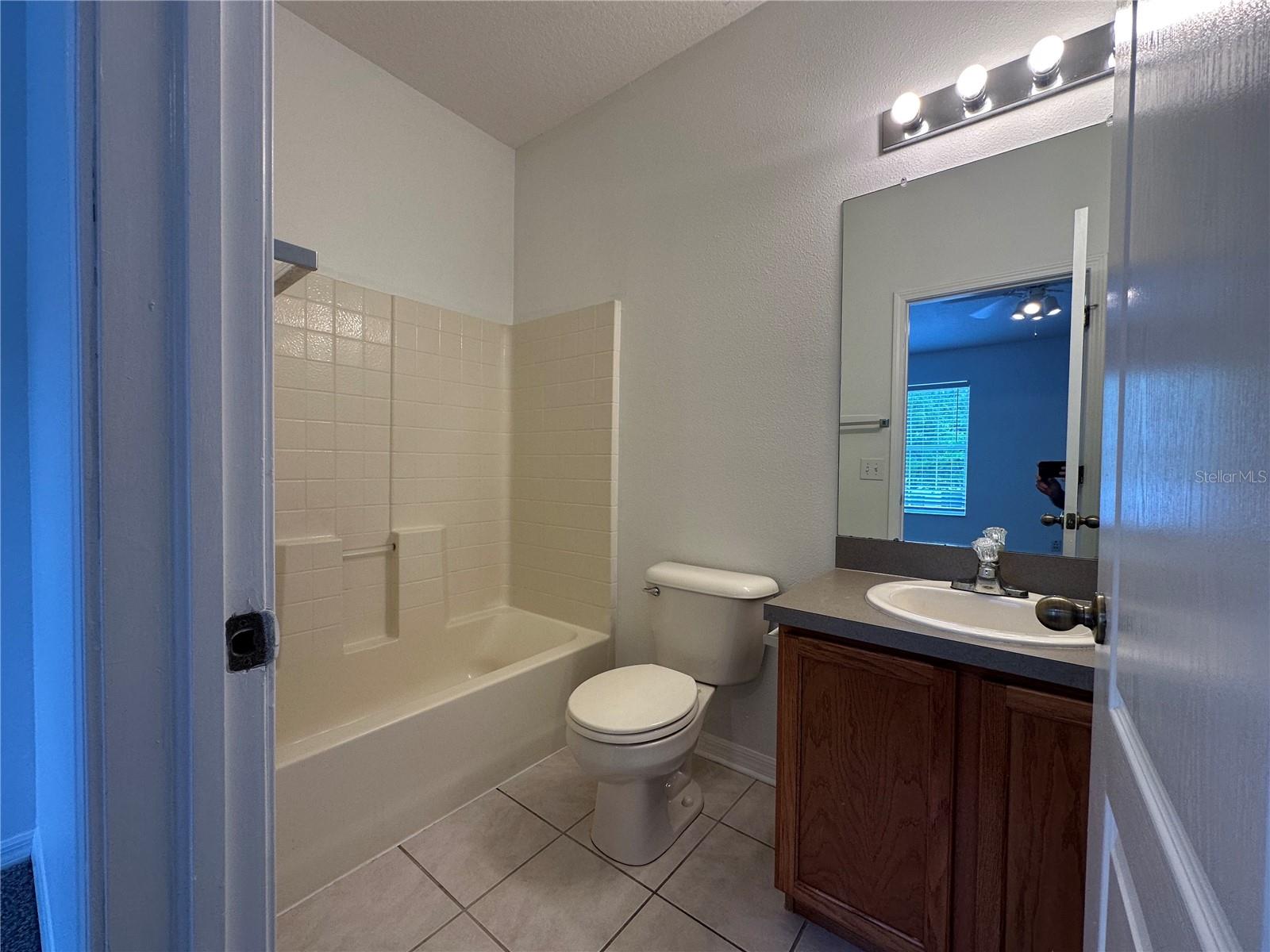 5720 FISHHAWK RIDGE DR