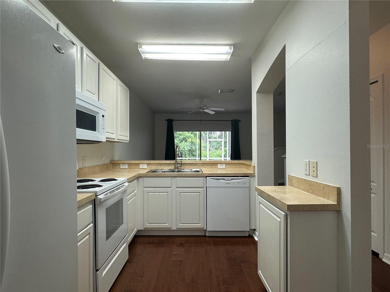 5720 FISHHAWK RIDGE DR