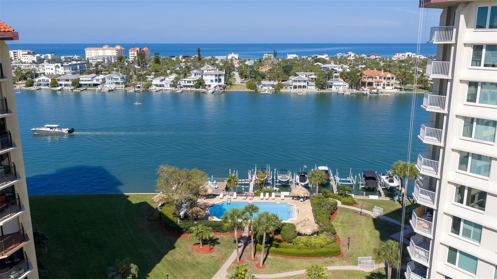 736 ISLAND WAY #504