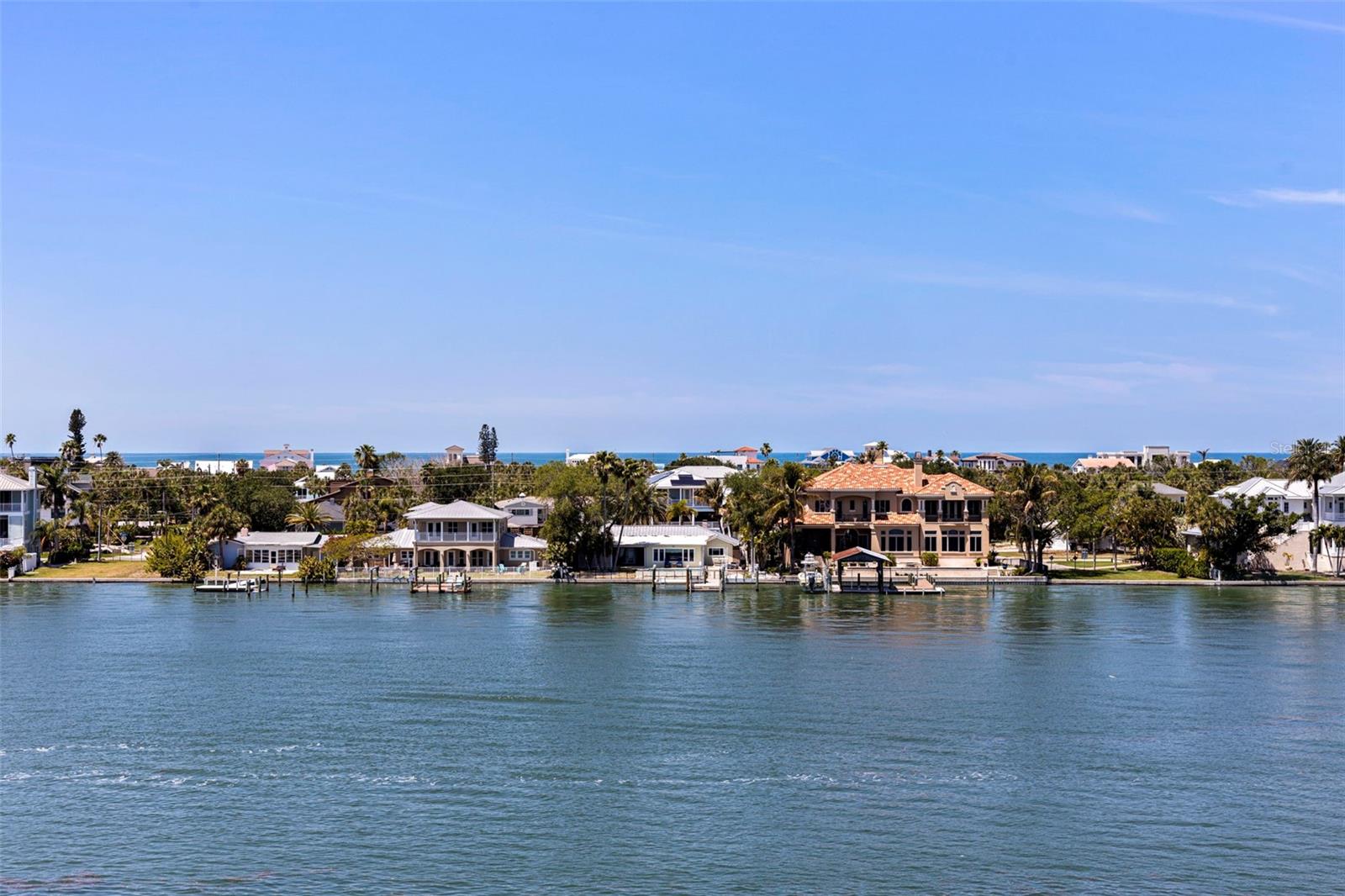 736 ISLAND WAY #504
