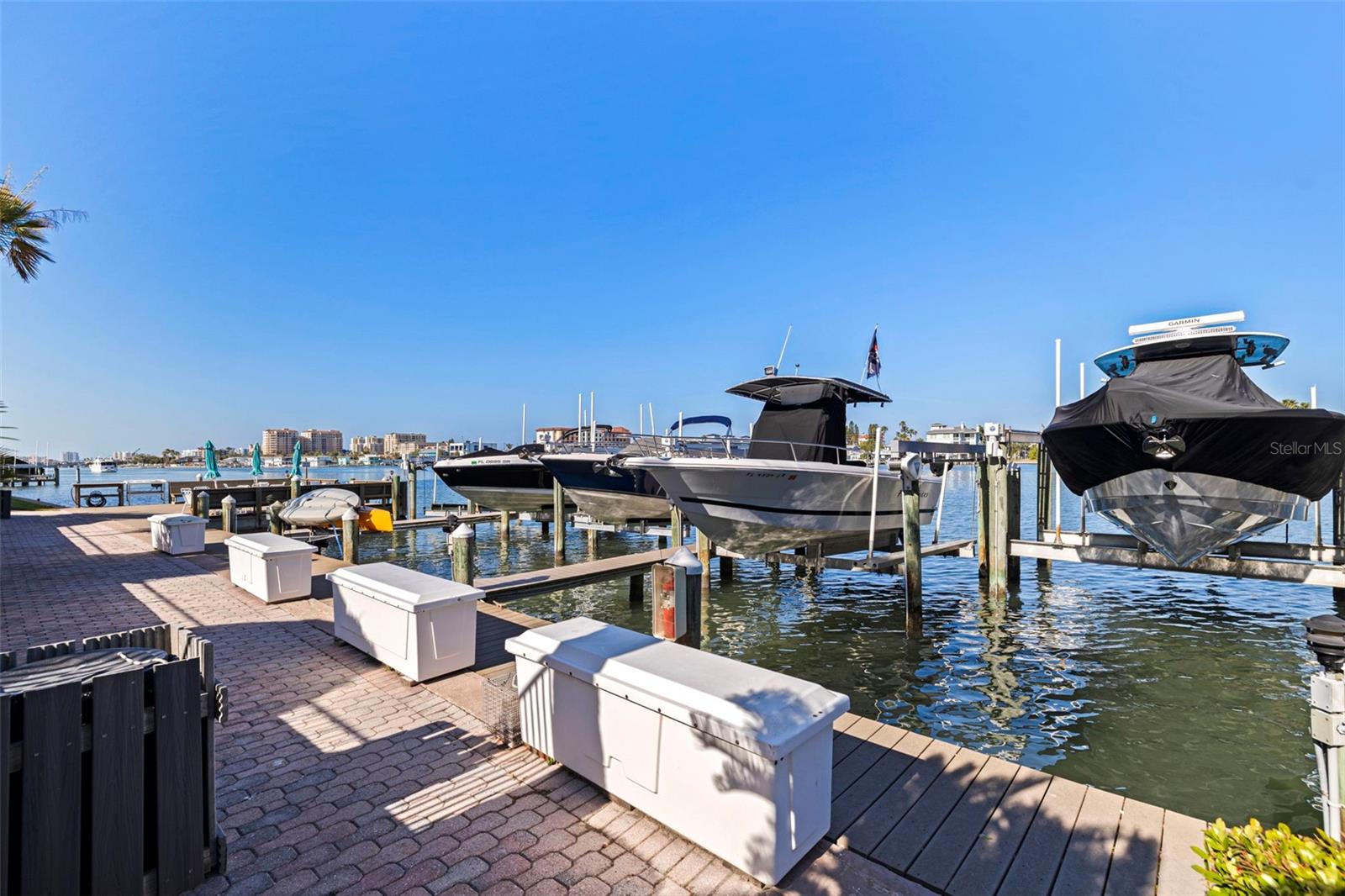 736 ISLAND WAY #504