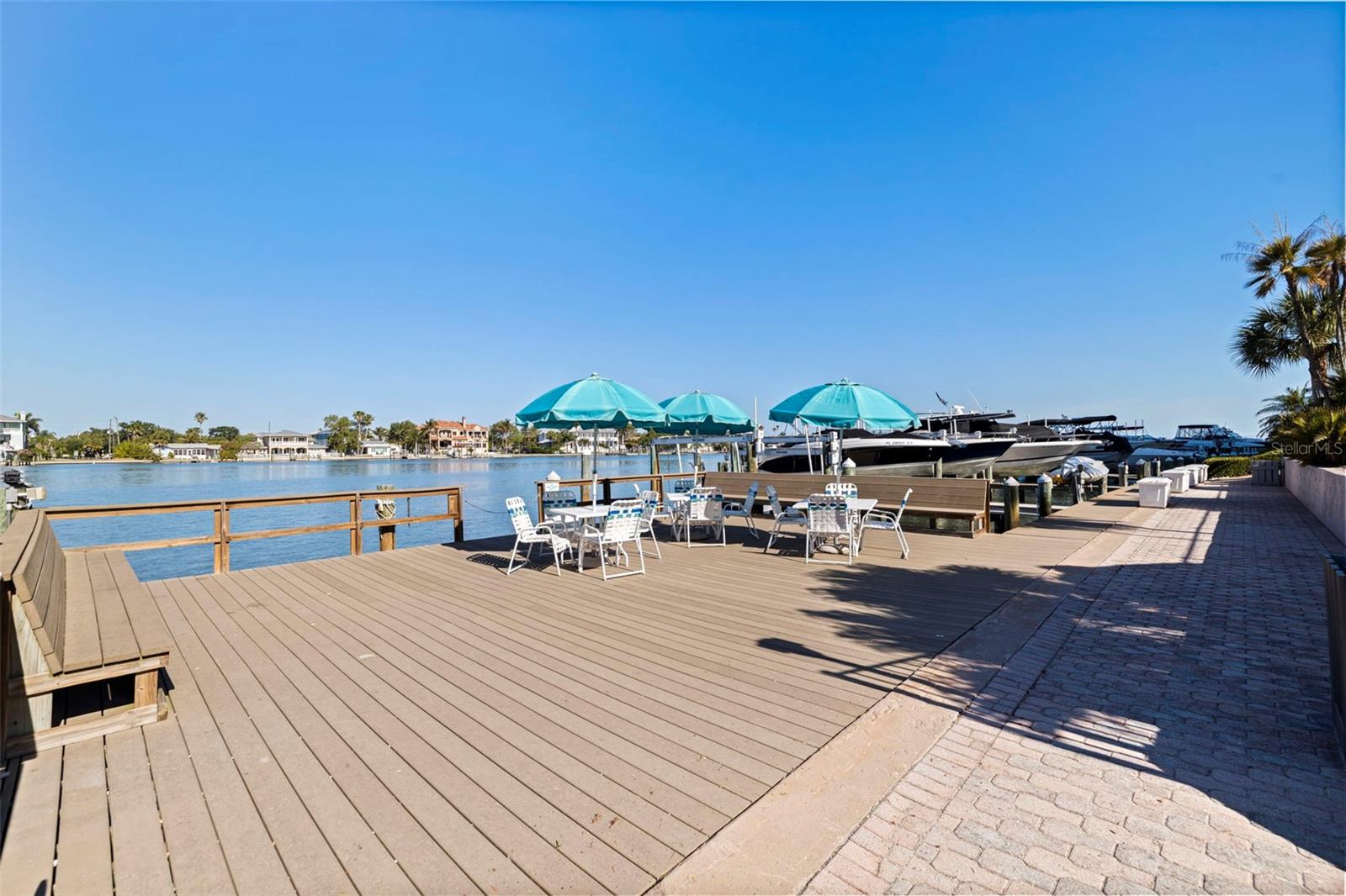736 ISLAND WAY #504