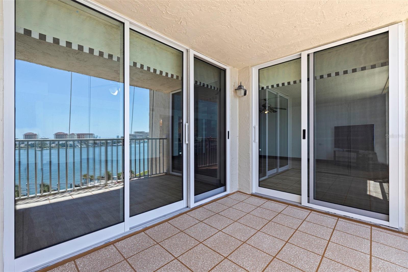 736 ISLAND WAY #504