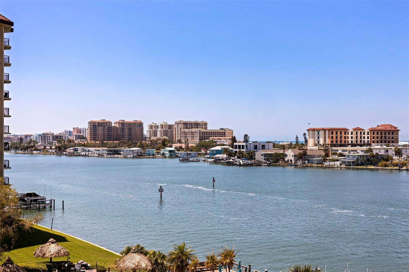 736 ISLAND WAY #504