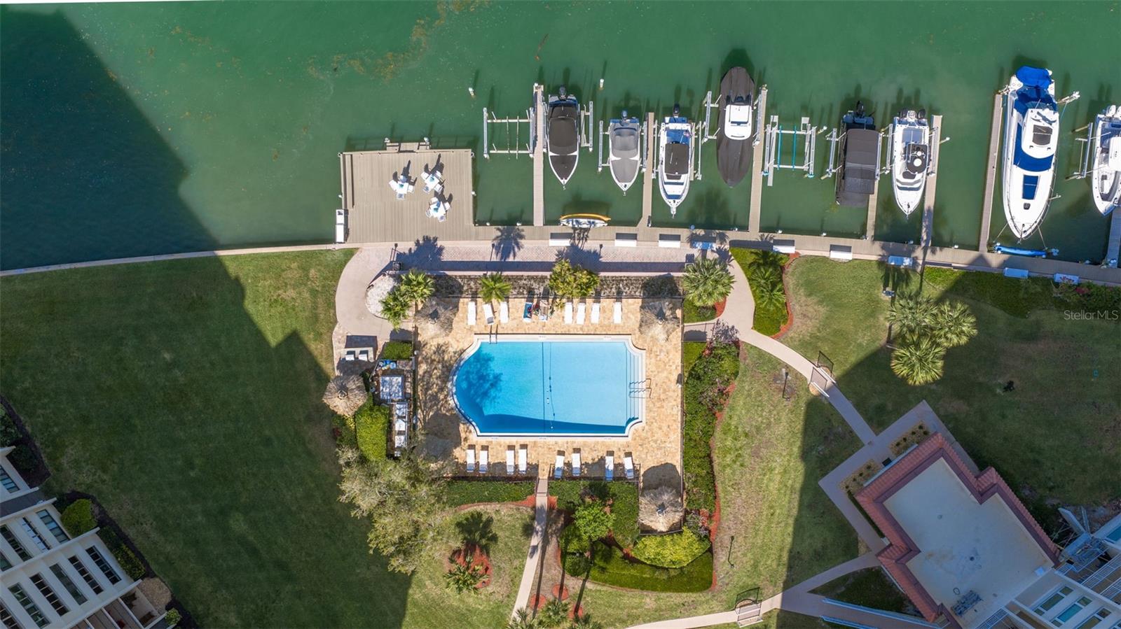 736 ISLAND WAY #504