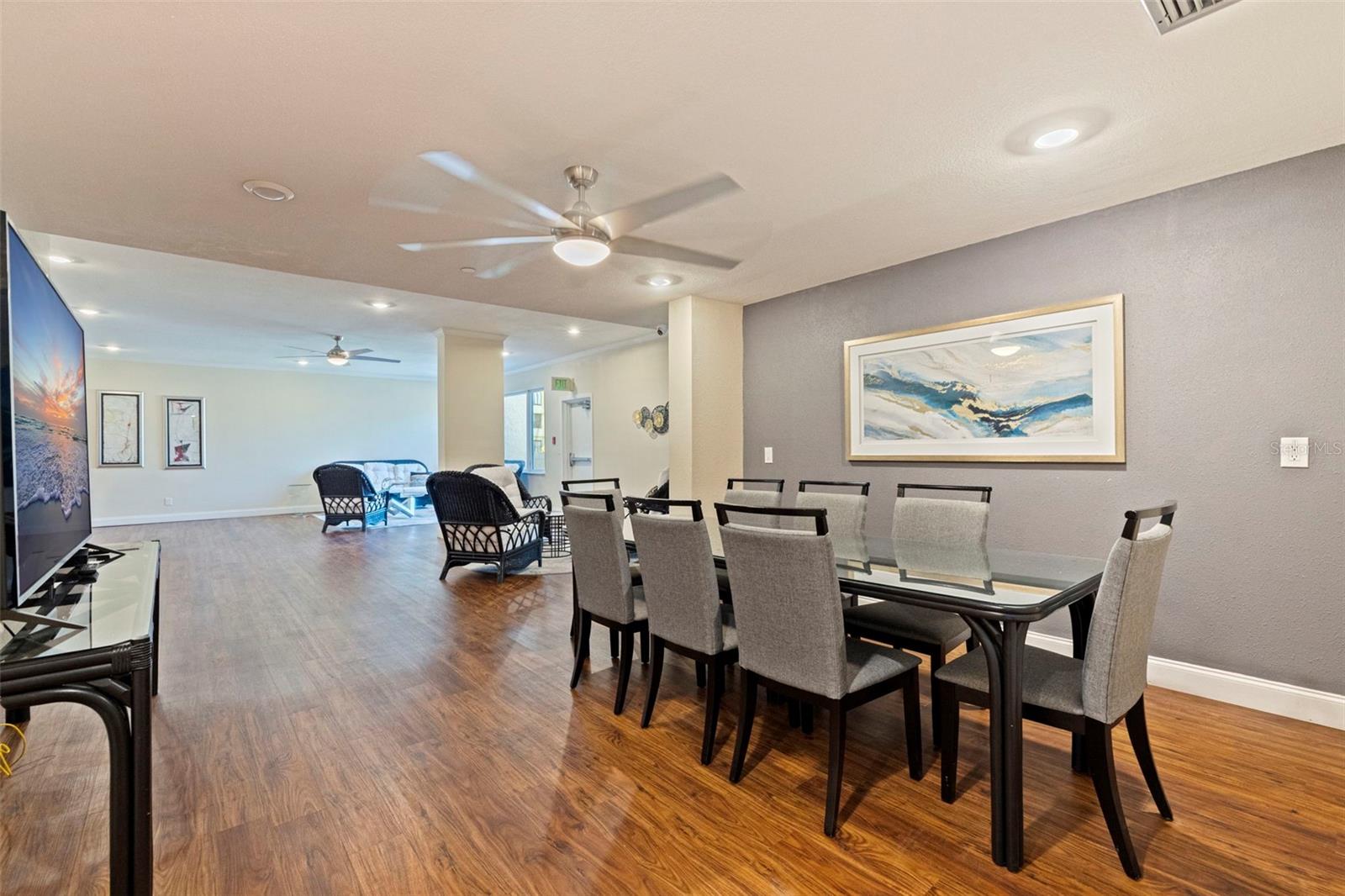 736 ISLAND WAY #504