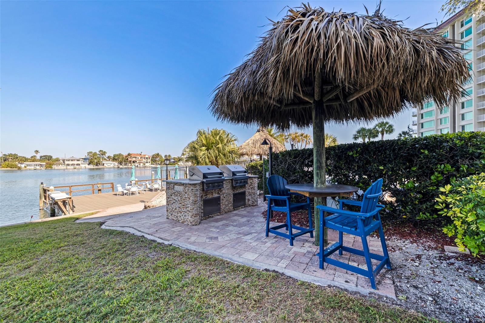 736 ISLAND WAY #504