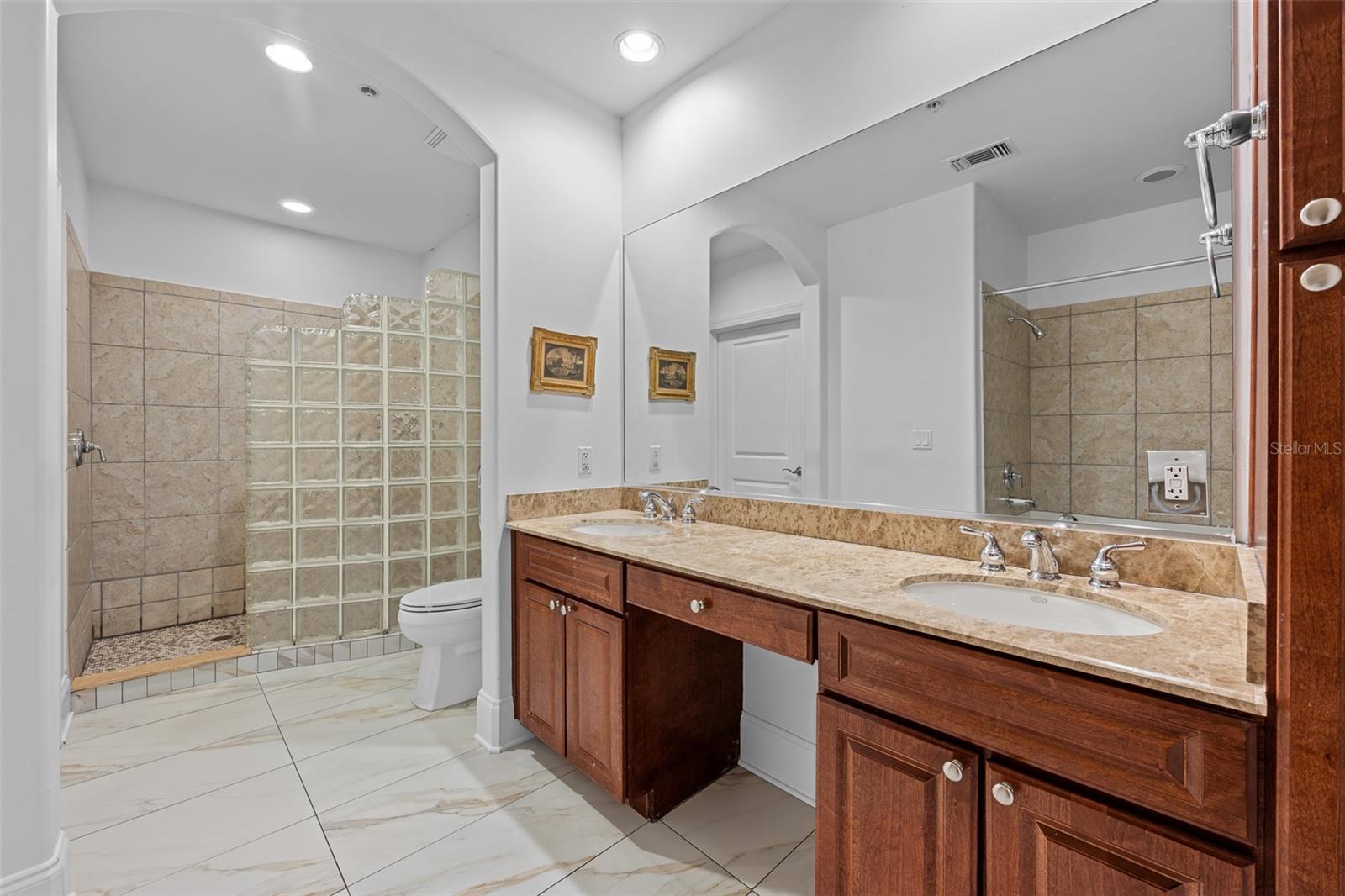 275 BAYSHORE BLVD #804