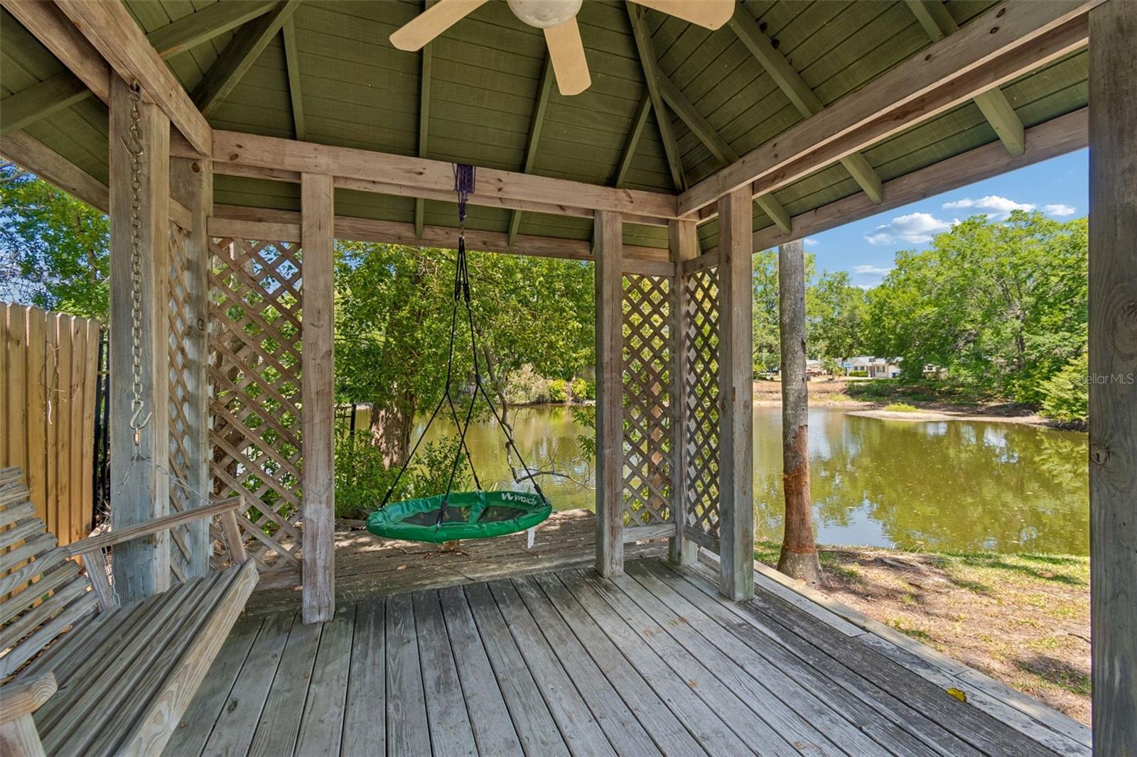 2540 LAKE ELLEN CIR