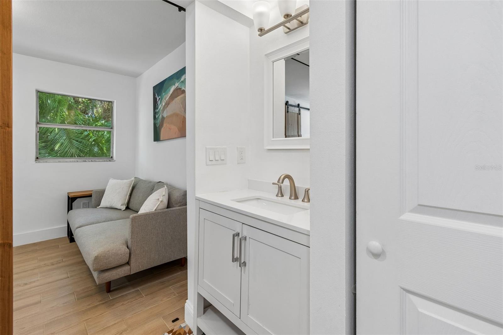2540 LAKE ELLEN CIR