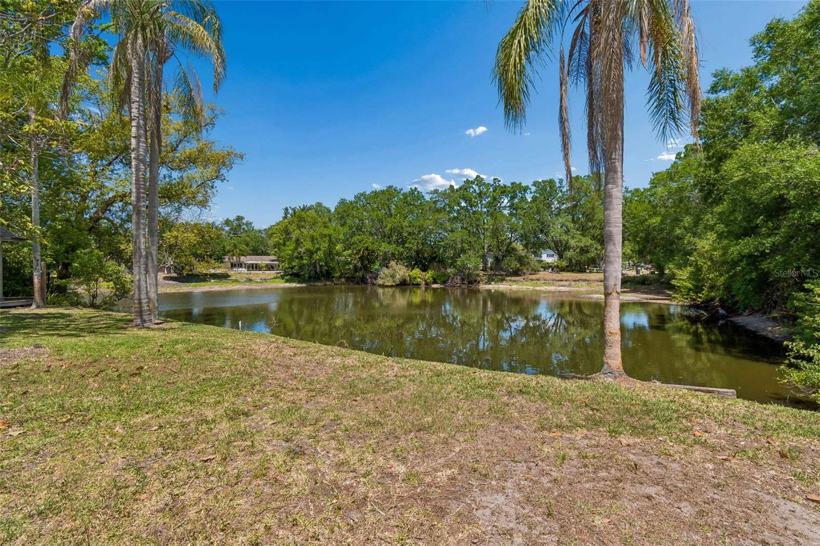 2540 LAKE ELLEN CIR