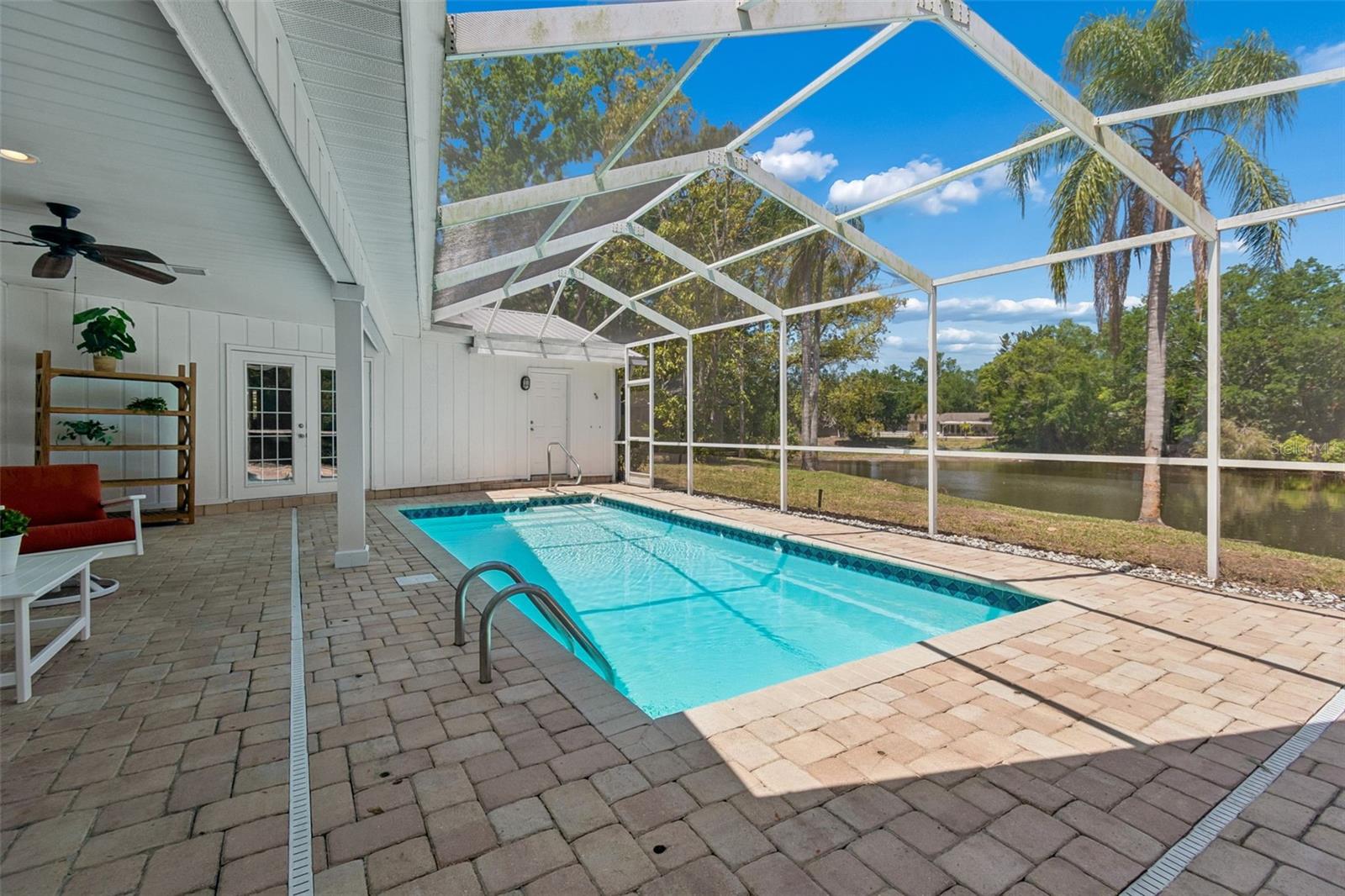 2540 LAKE ELLEN CIR