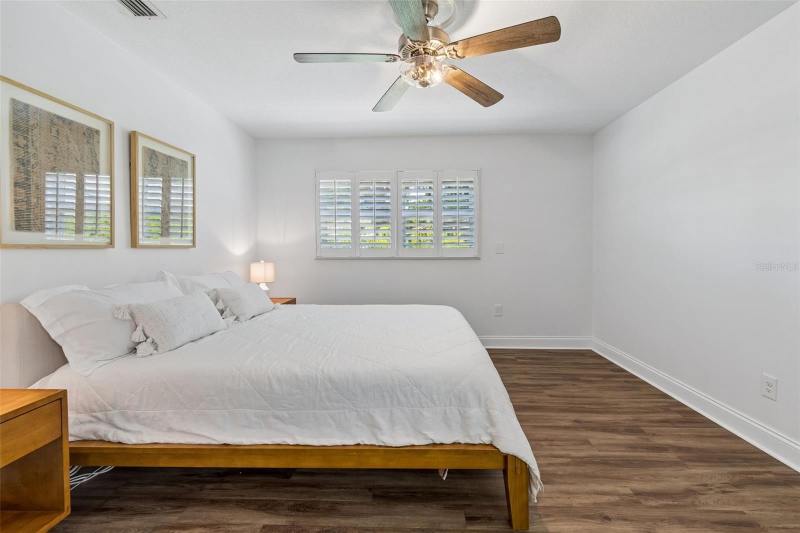 2540 LAKE ELLEN CIR