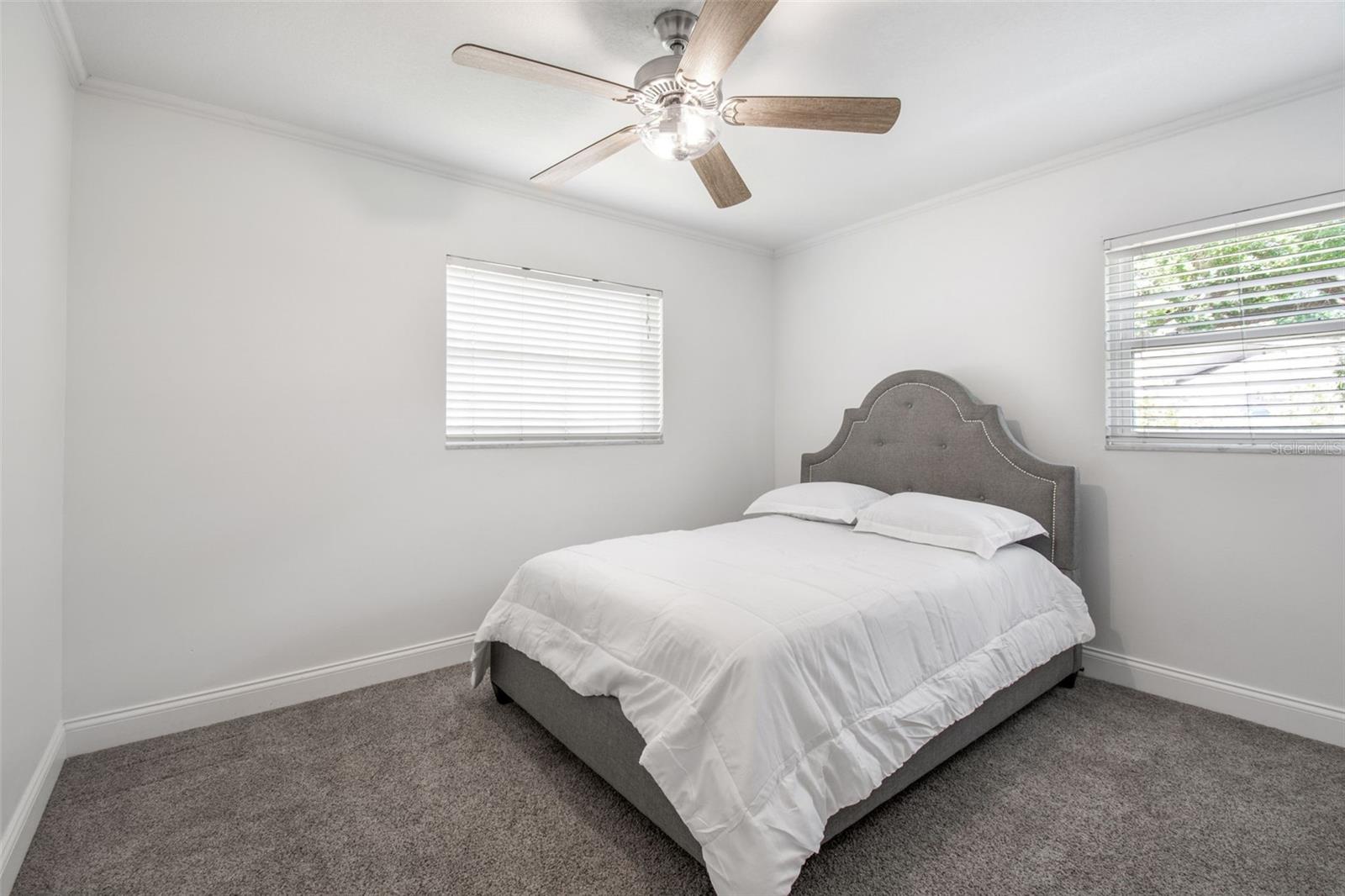 2540 LAKE ELLEN CIR