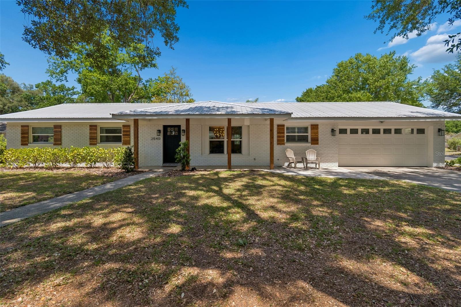 2540 LAKE ELLEN CIR
